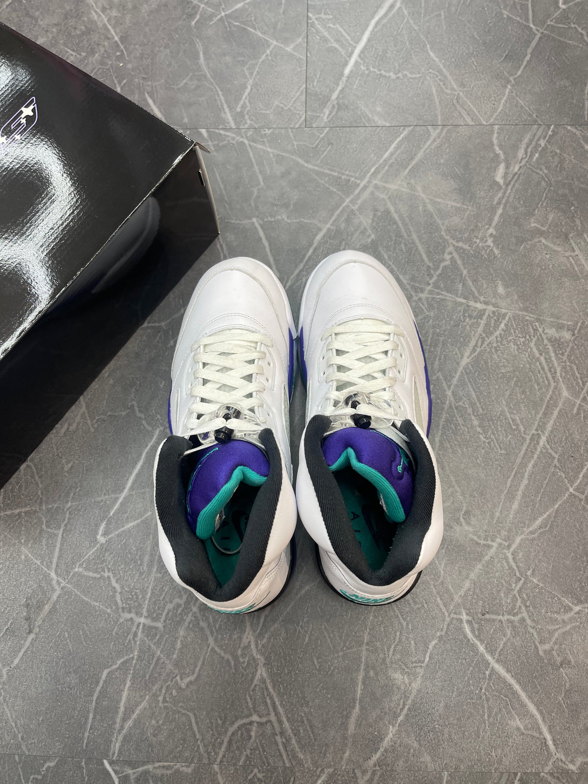 Jordan 5 “Grape”