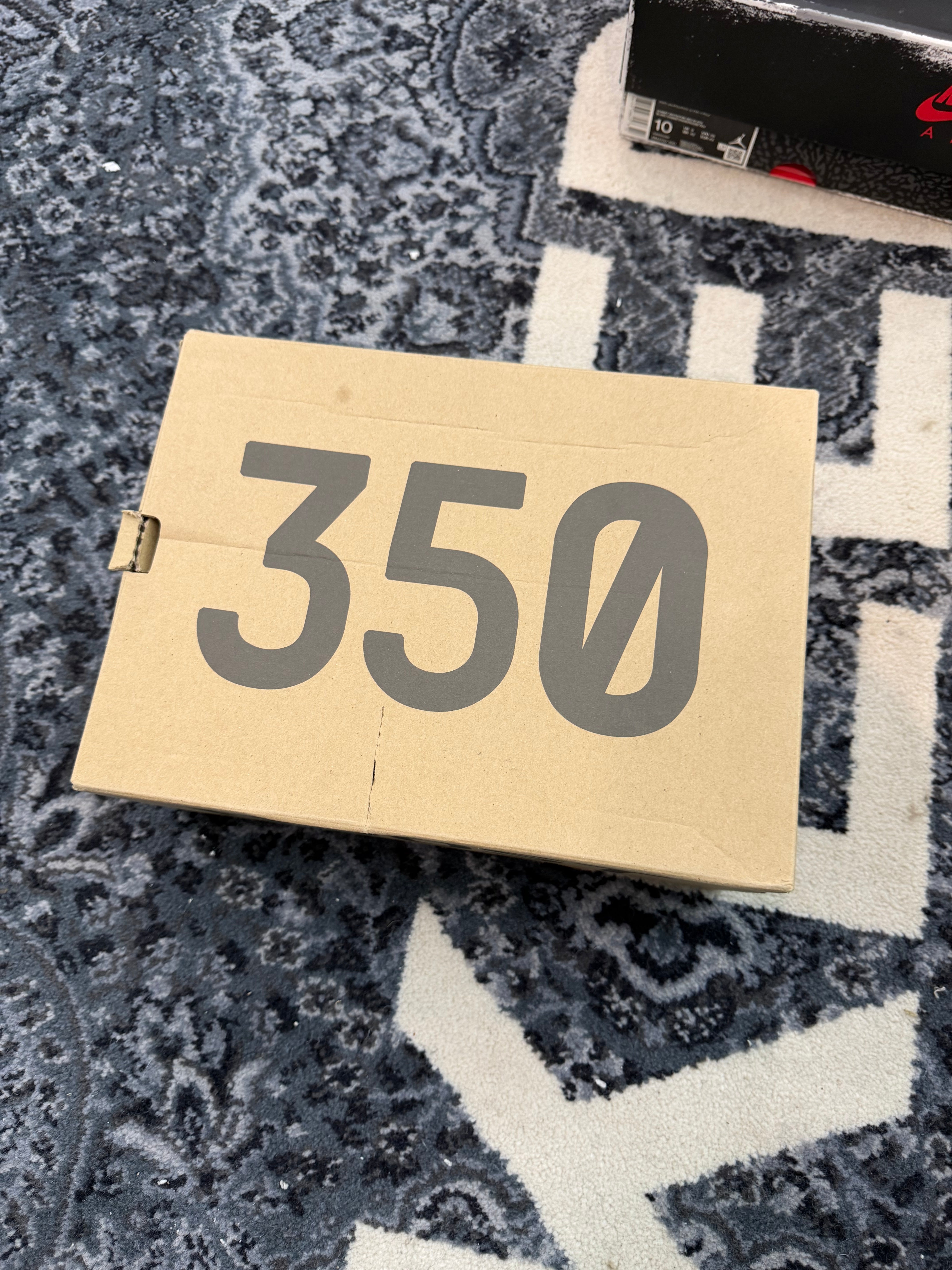 Yeezy 350 “Bred”