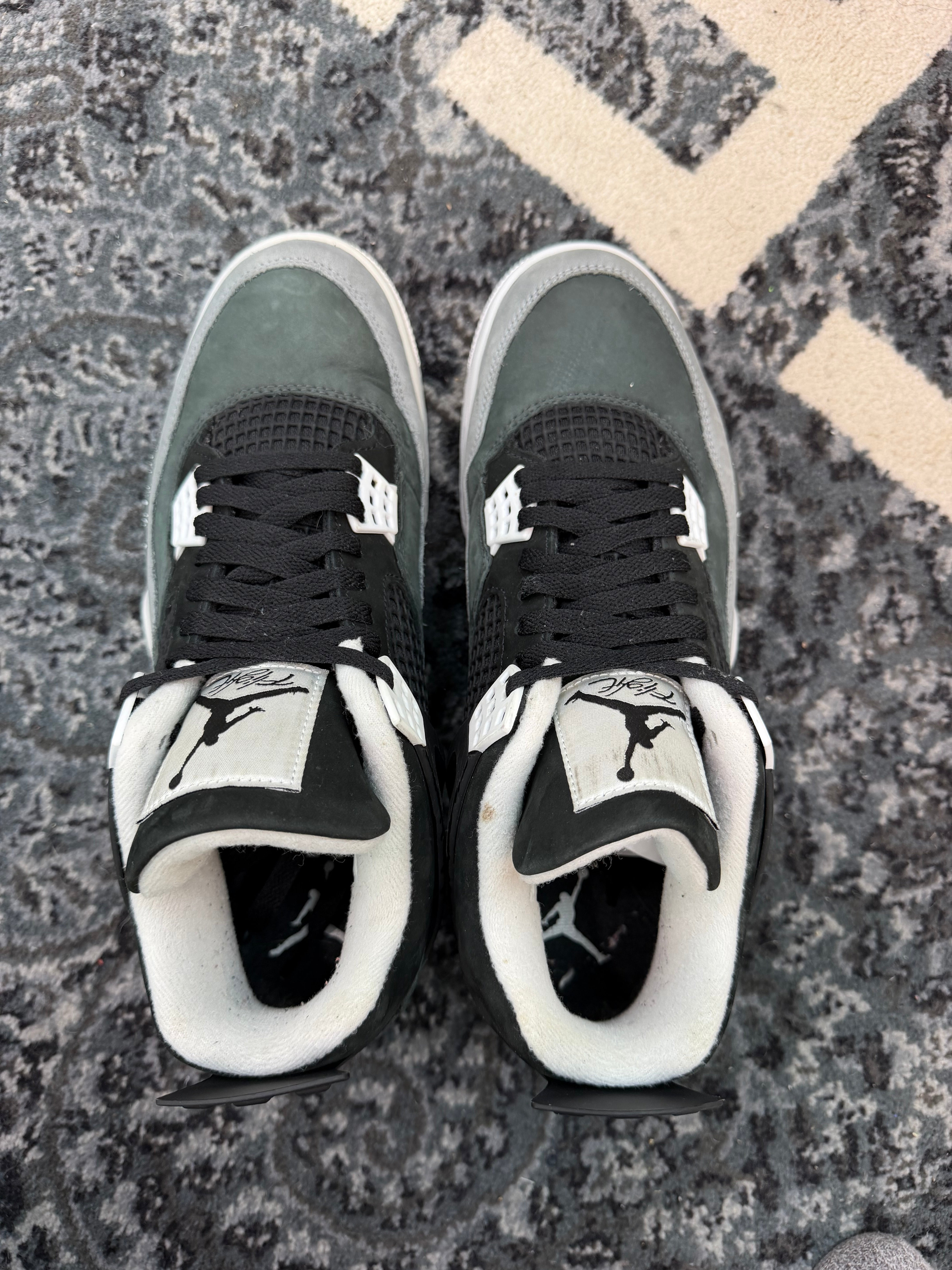Jordan 4 “Fear” (2024)