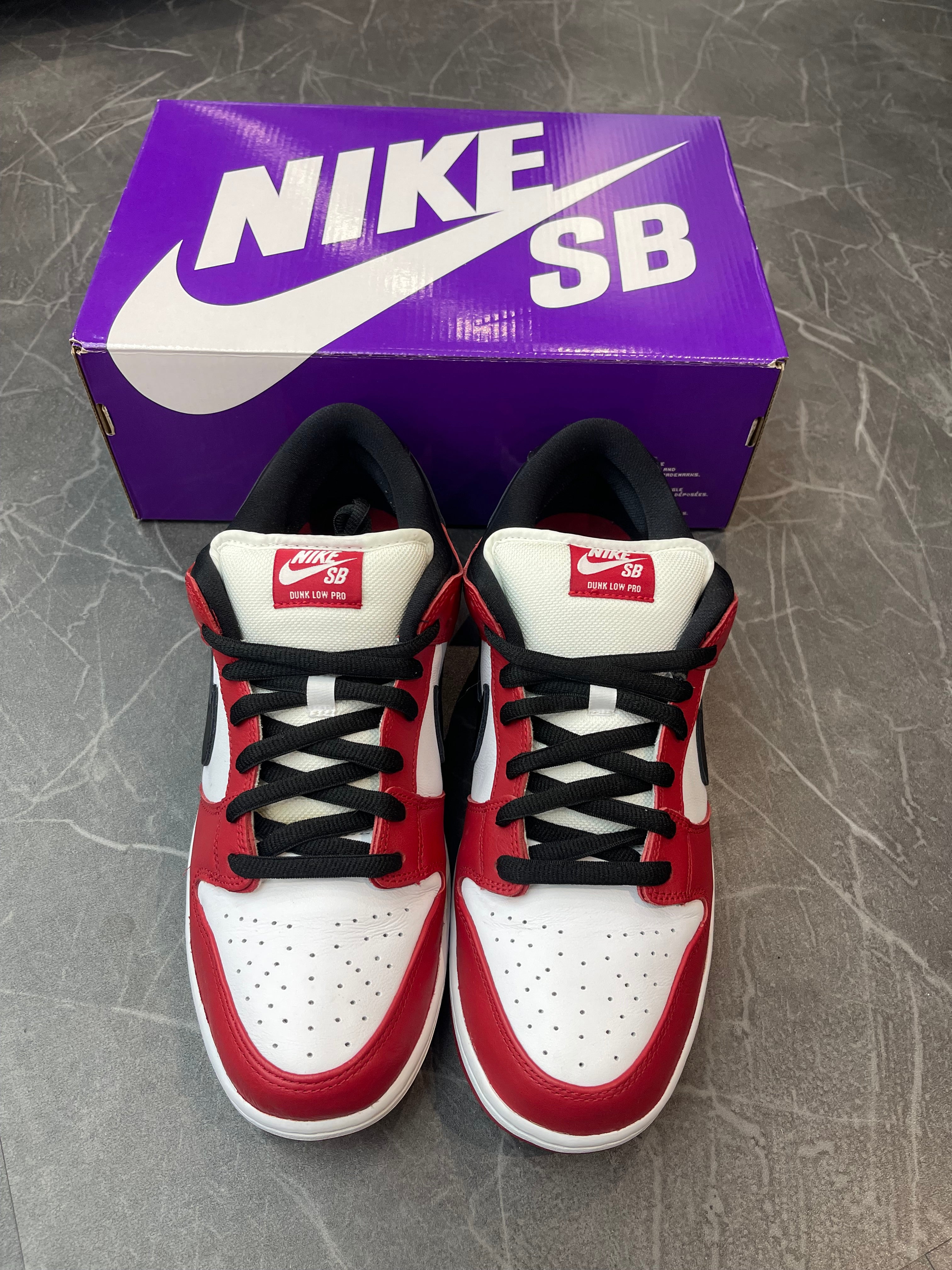 Nike SB Dunk Low “Chicago”