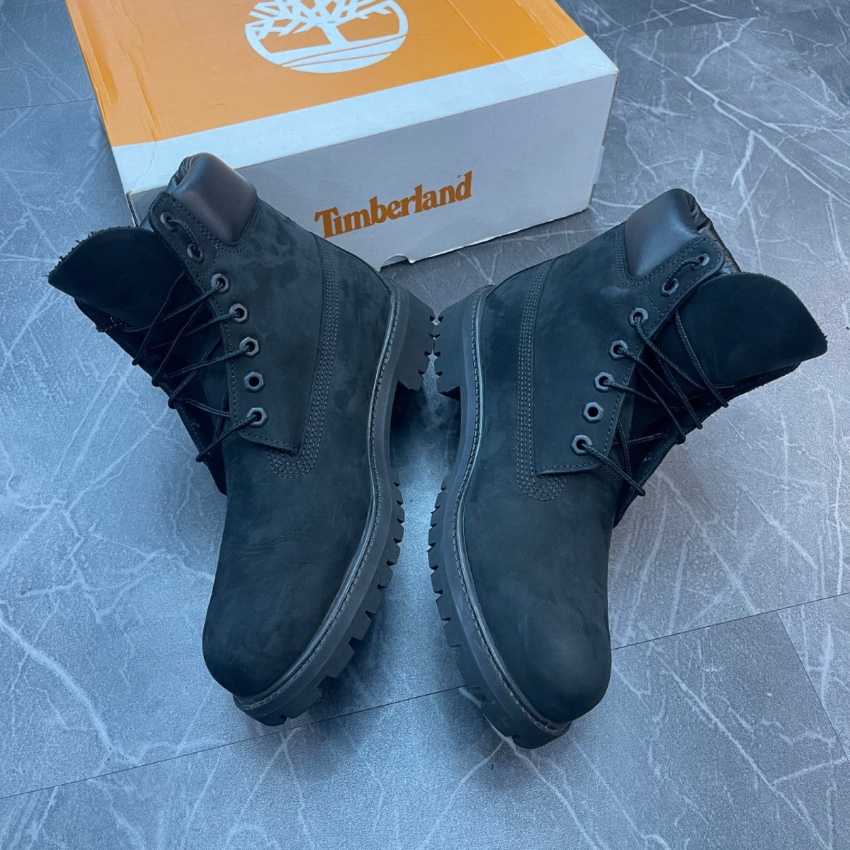 Timberland 6" Boot Black Nubuck Premium - Image 3