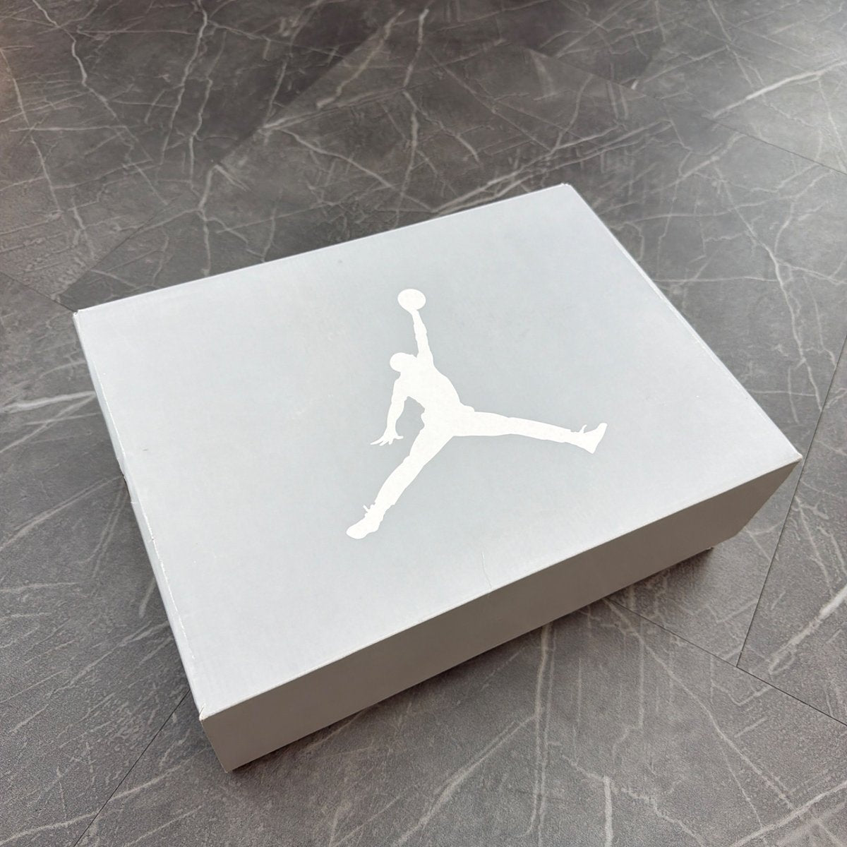 Jordan 5 Retro Wolf Grey (2026) - Image 5
