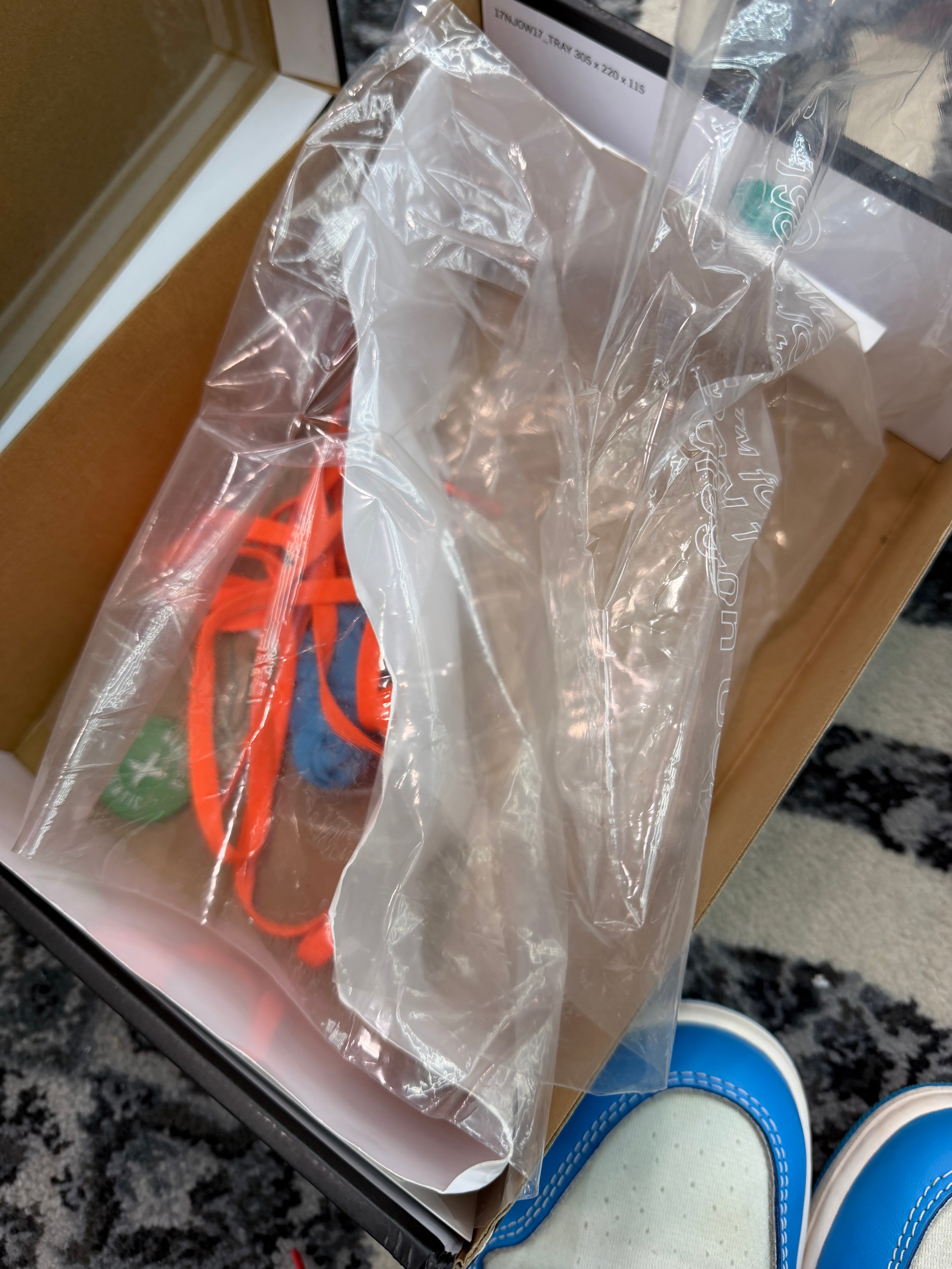 Jordan 1 High x Off White “University Blue”
