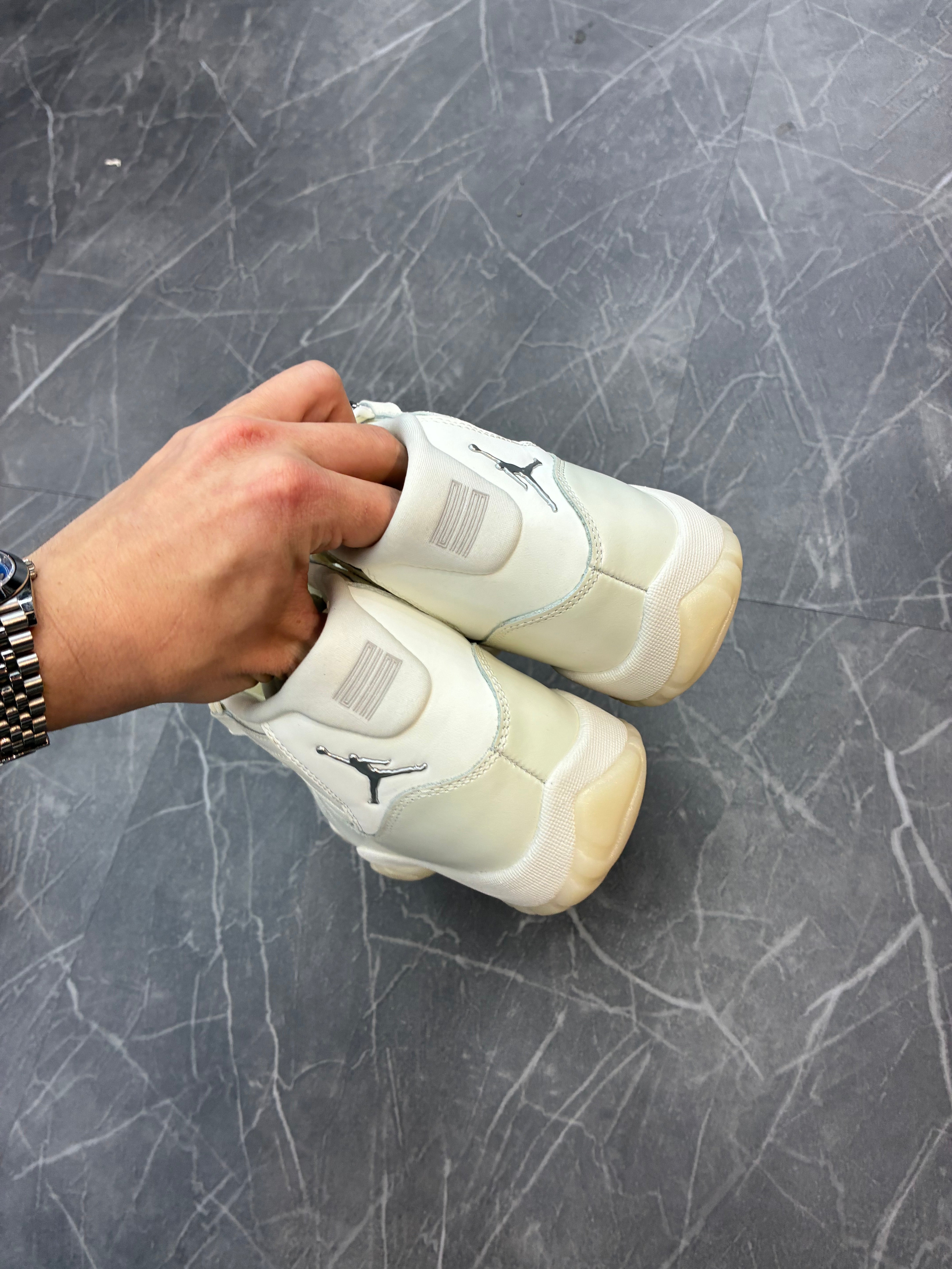 Jordan 11 “Pearl”