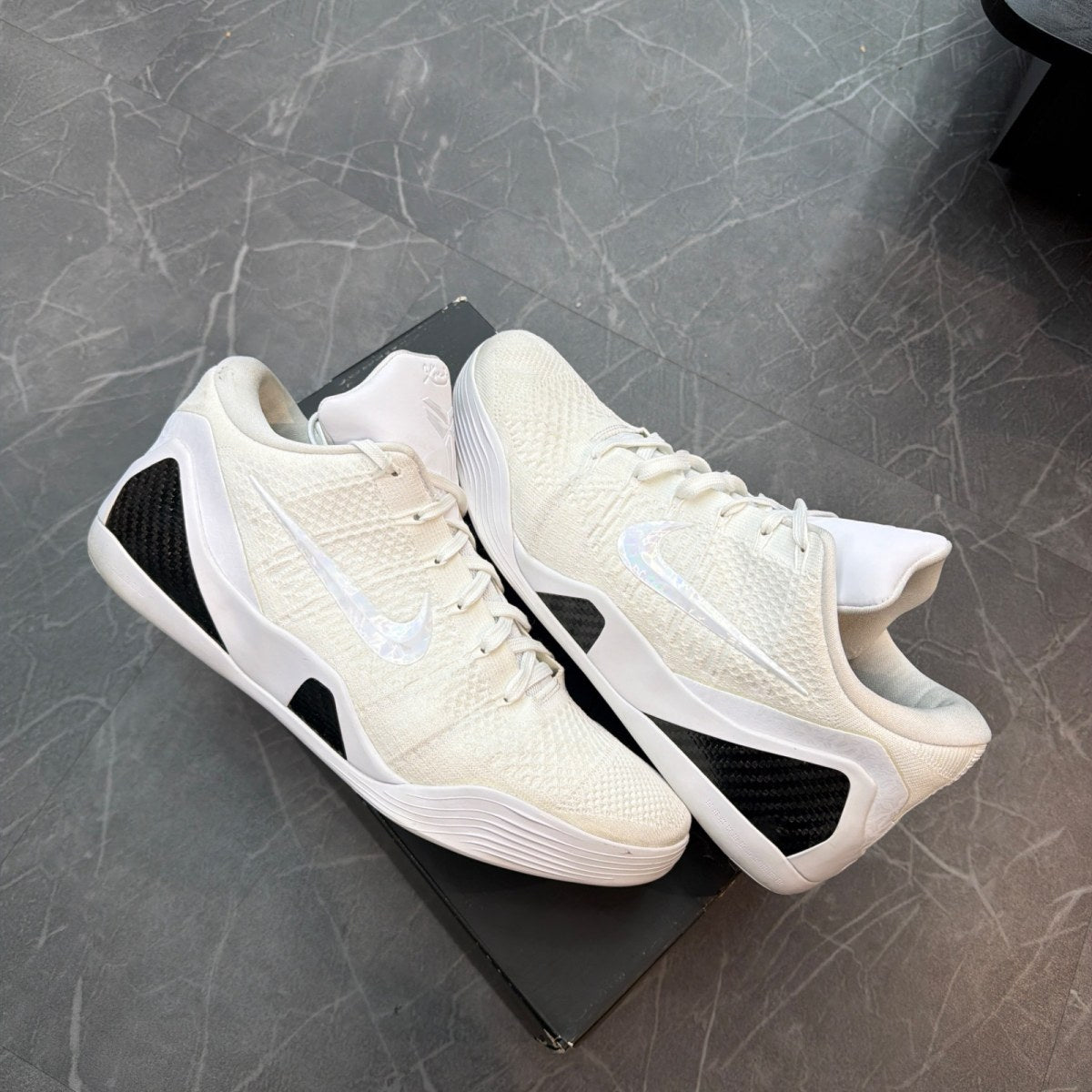 Nike Kobe 9 Elite Low Protro Halo - Image 1