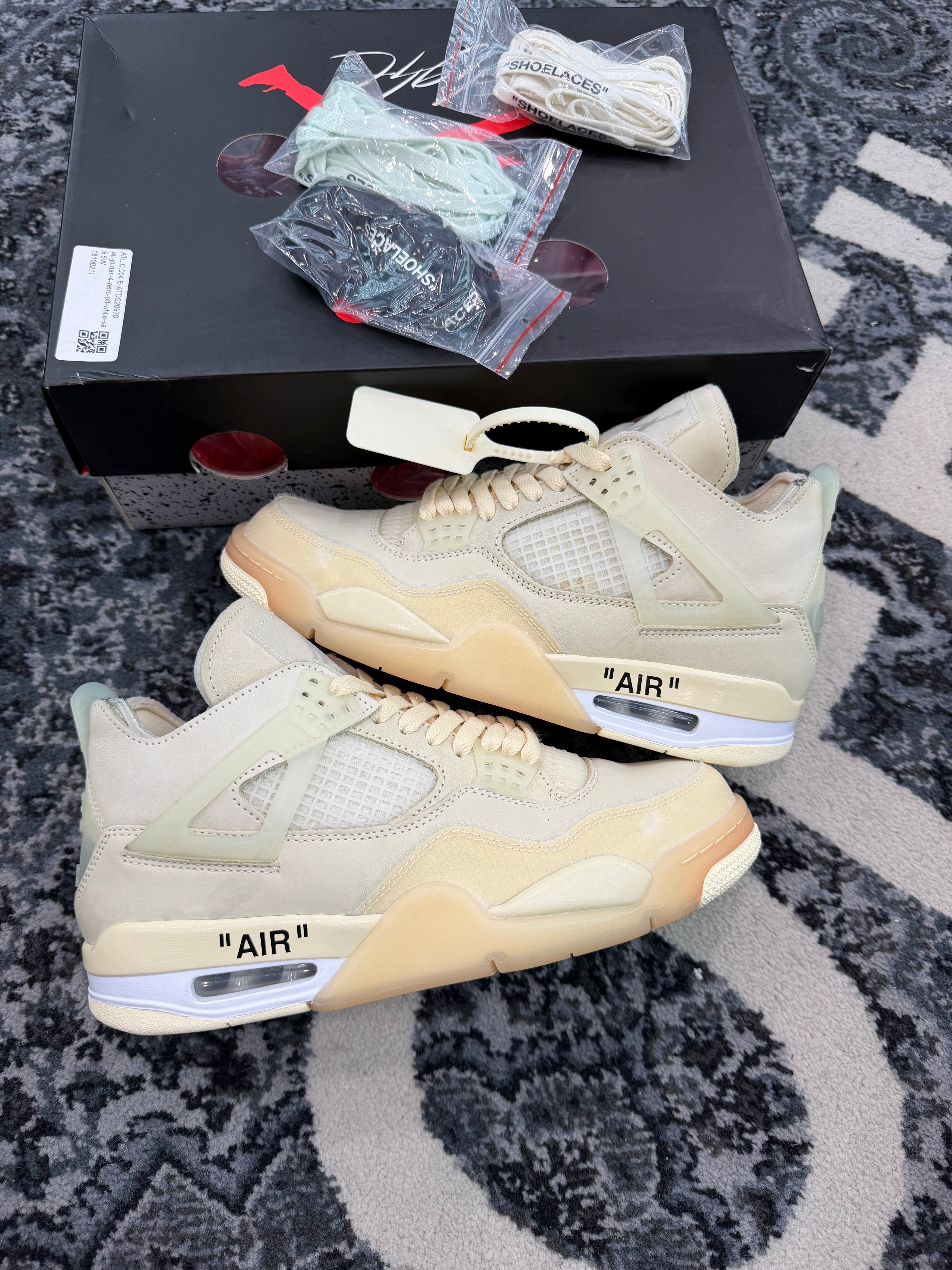 Jordan 4 x Off White “Sail”
