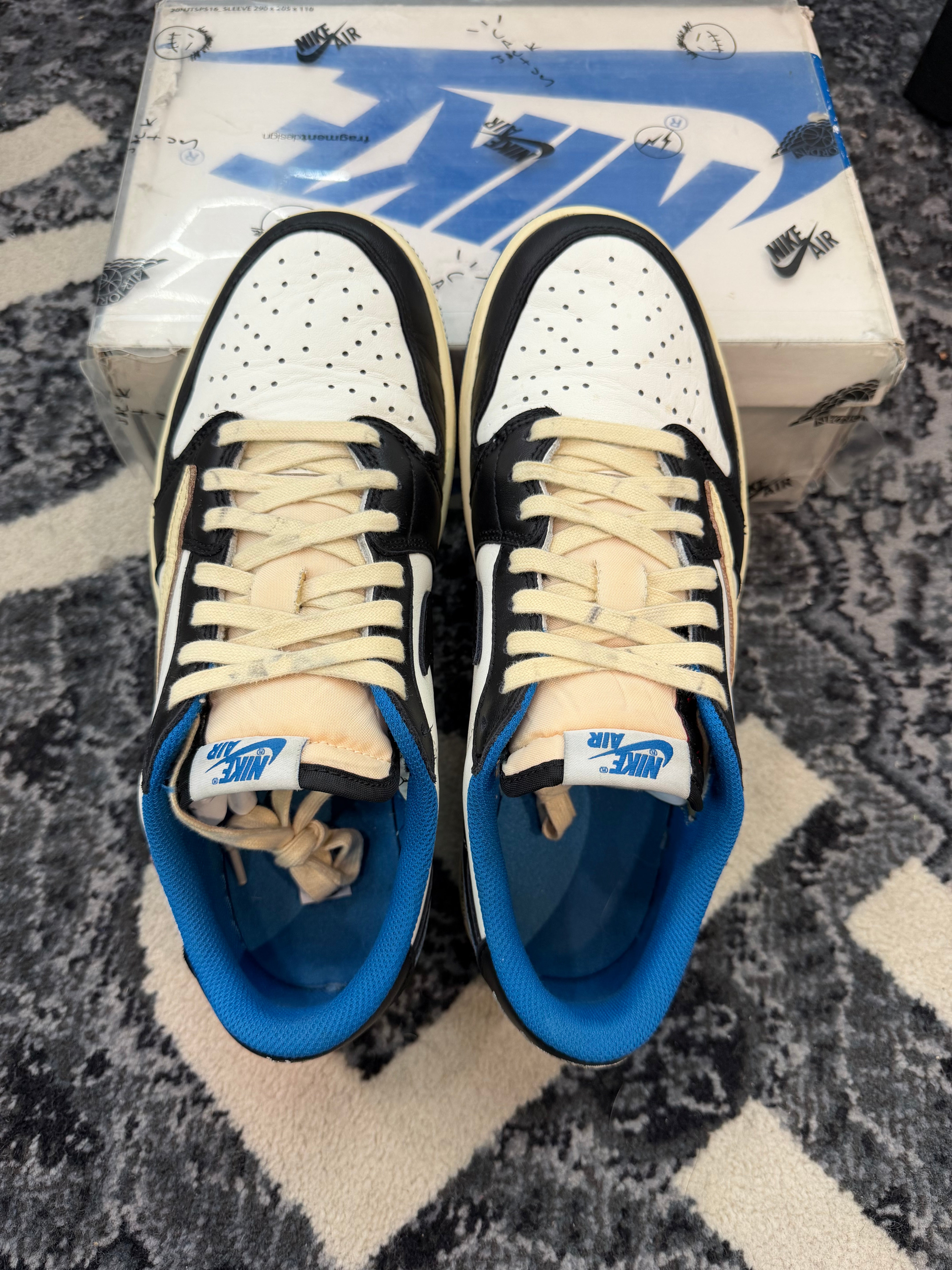 Jordan 1 Low x Travis Scott “Fragment”