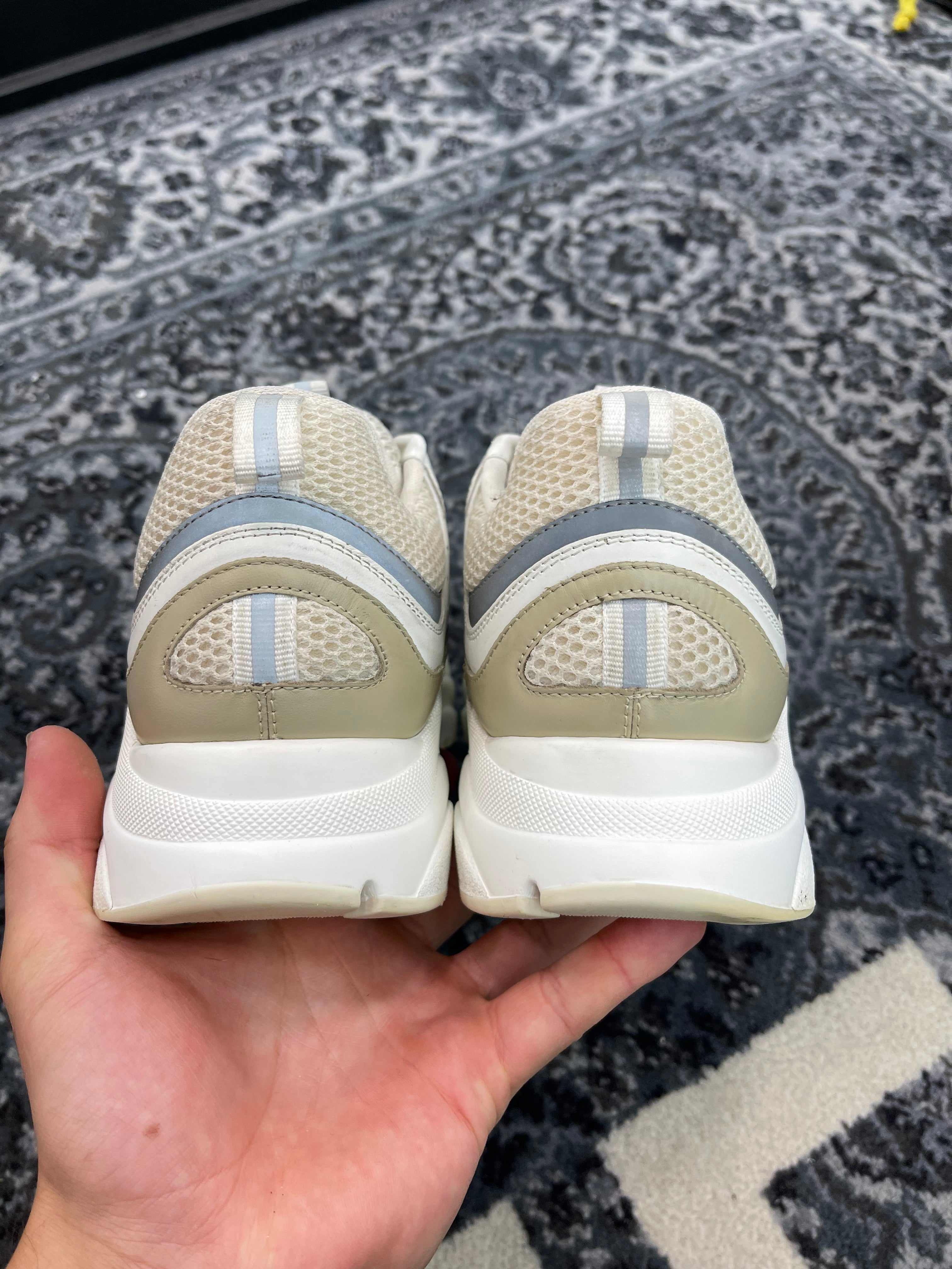 Dior B22 Low “White Cream”