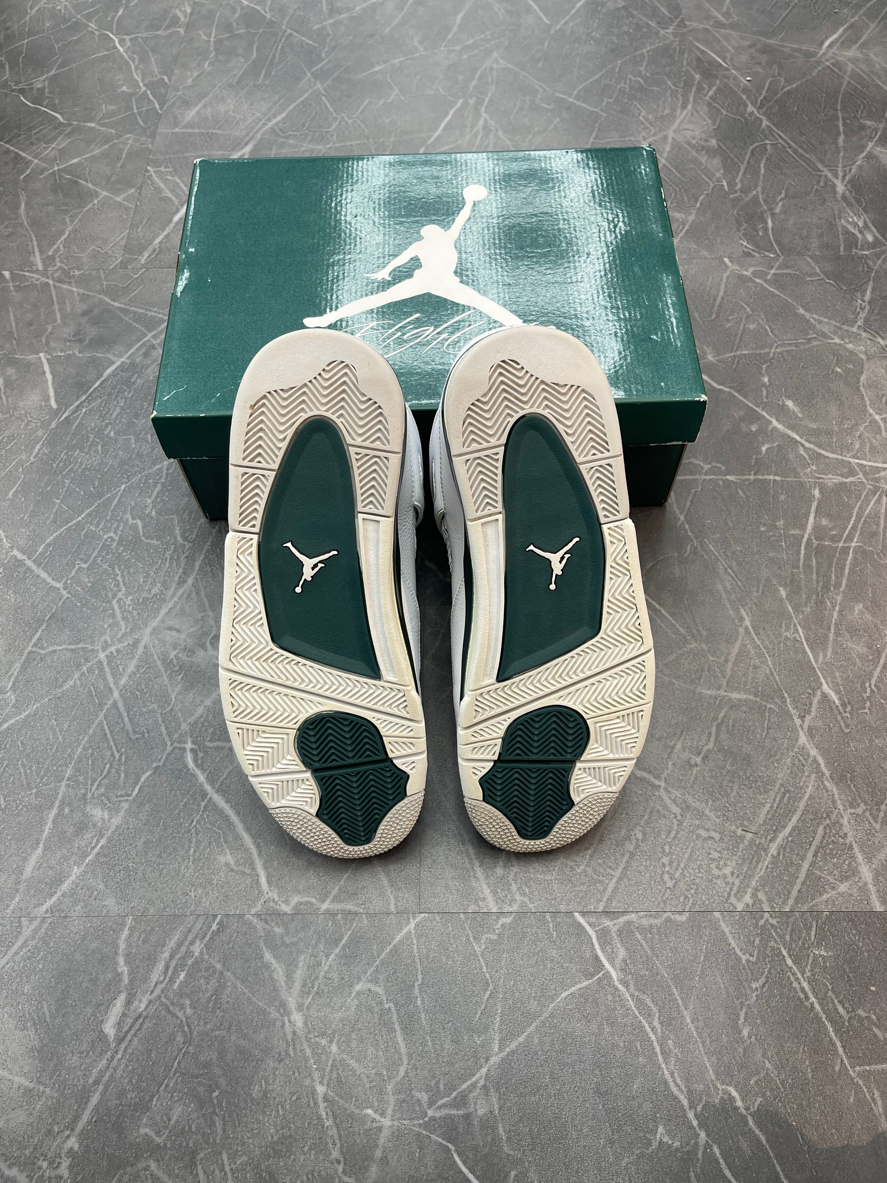 Jordan 4 “Oxidized Green”