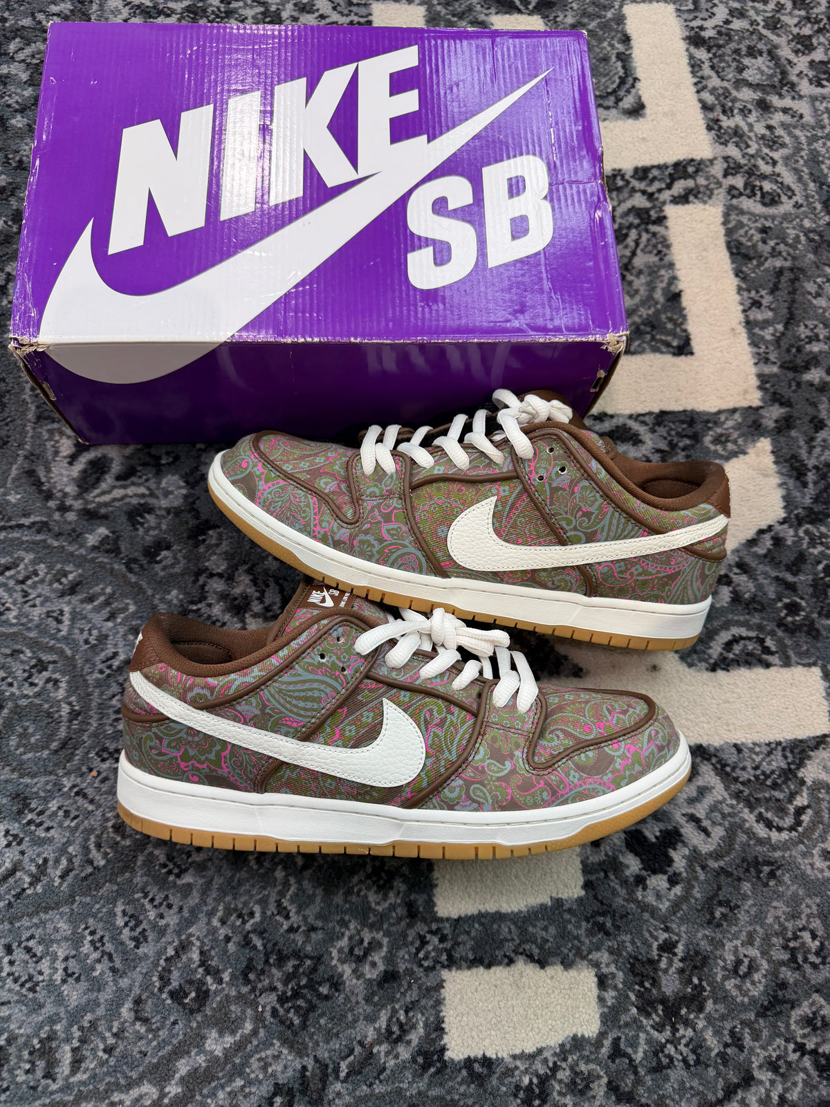 Nike SB Dunk Low “Paisley Brown”