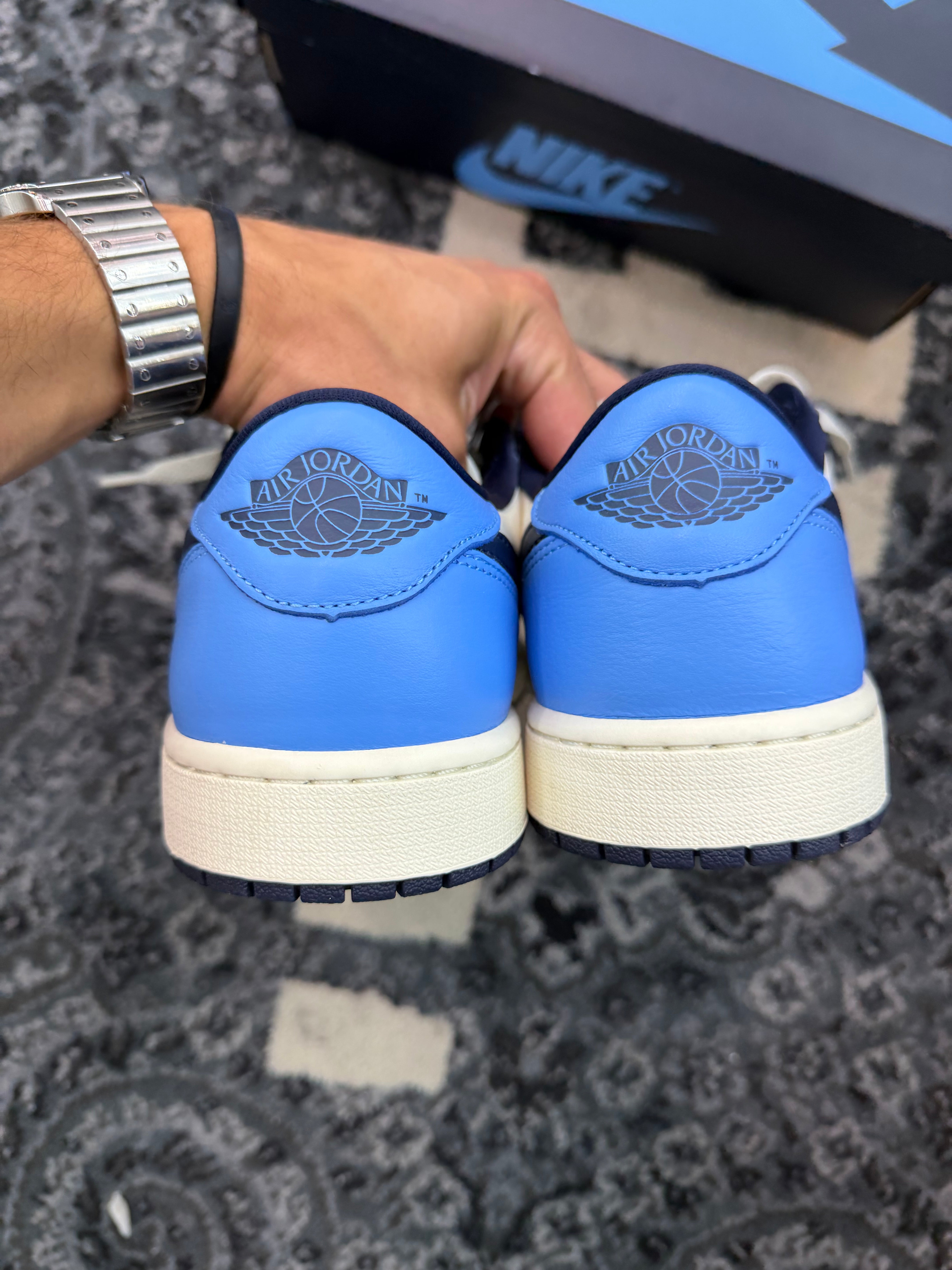 Jordan 1 Low “Obsidian”
