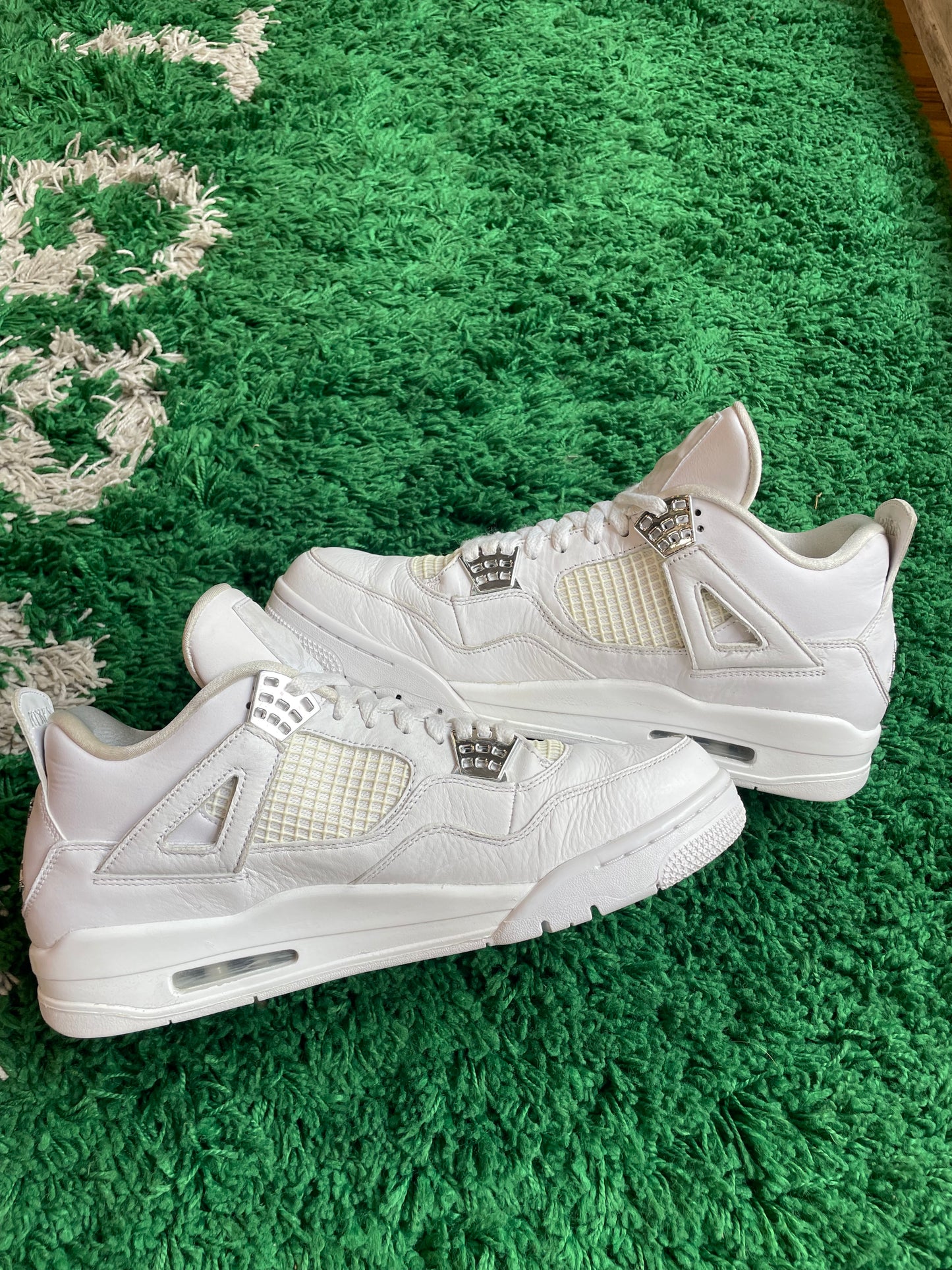 Jordan 4 “Pure Money”