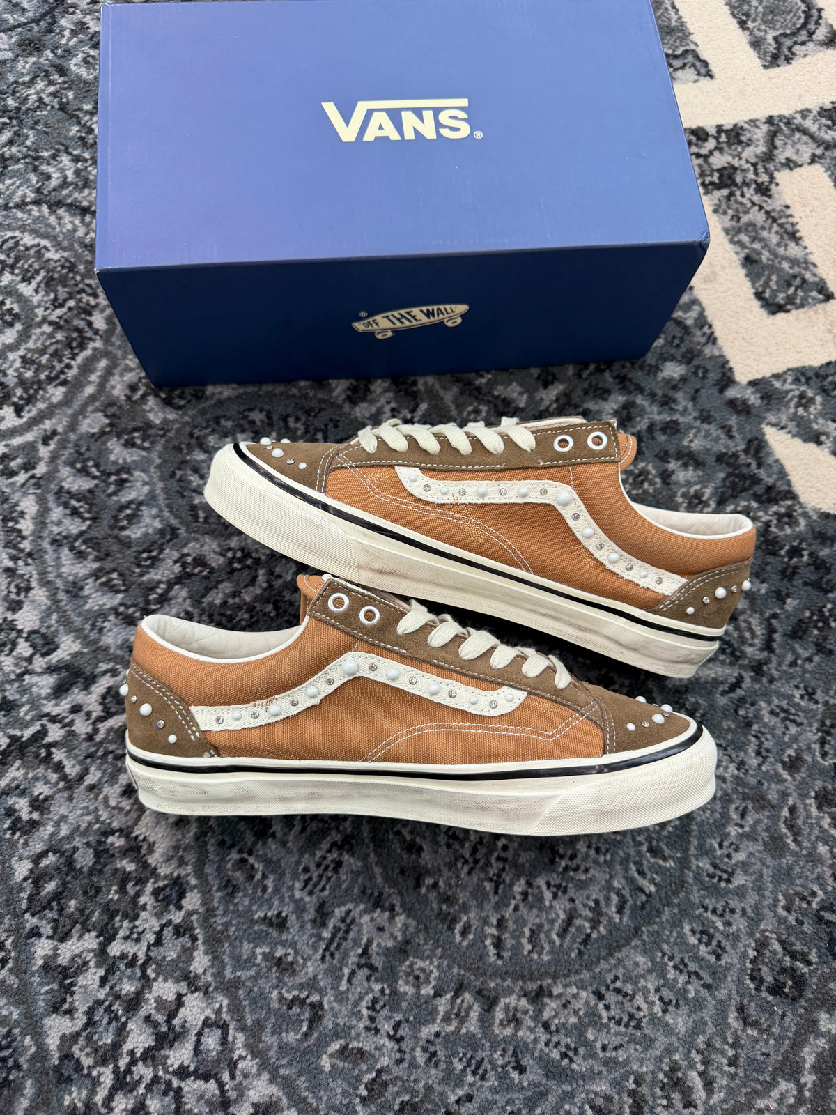 Vans Low “Pearlized Vintage Cocoa”