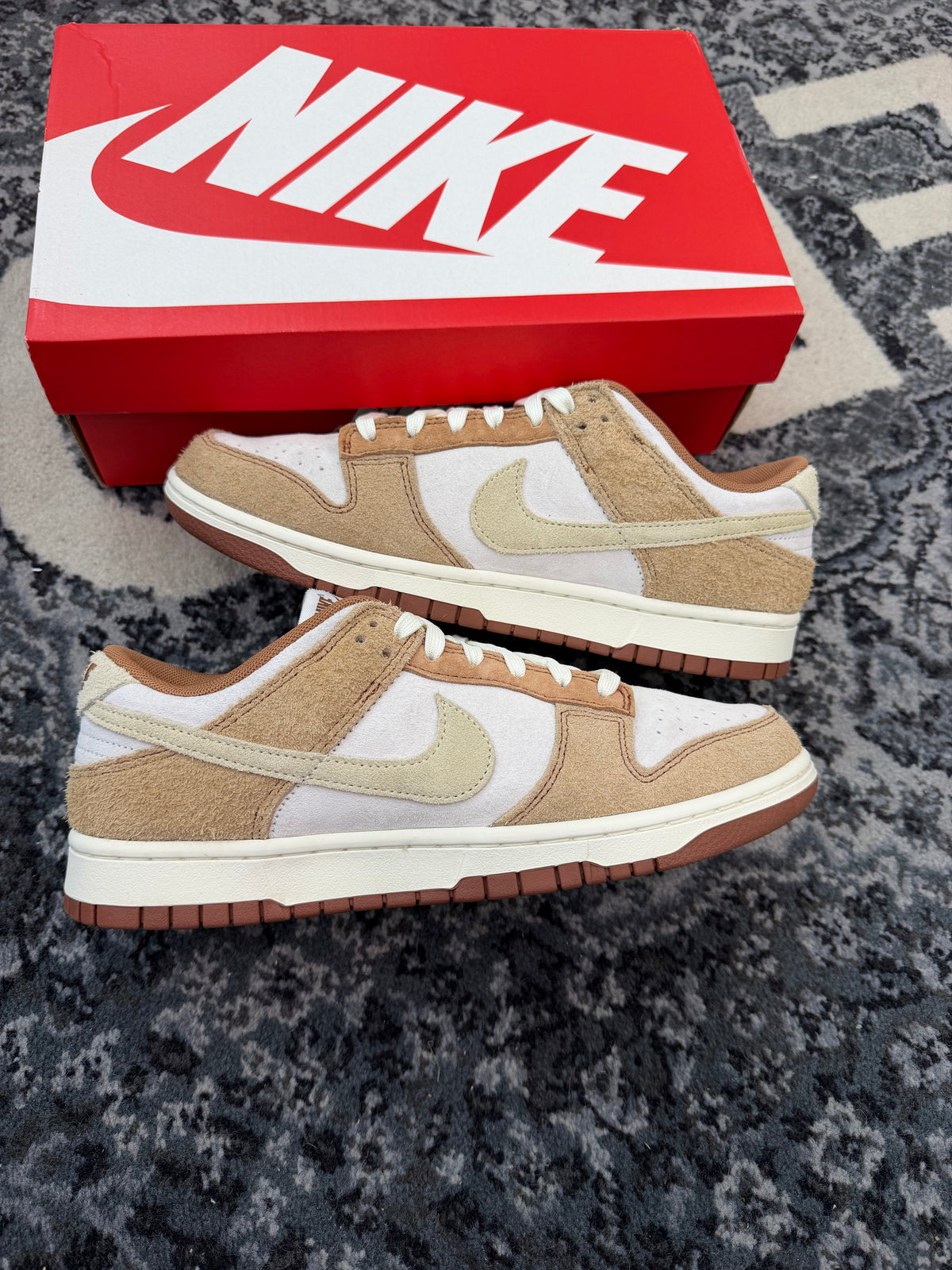 Nike Dunk Low “Medium Curry”