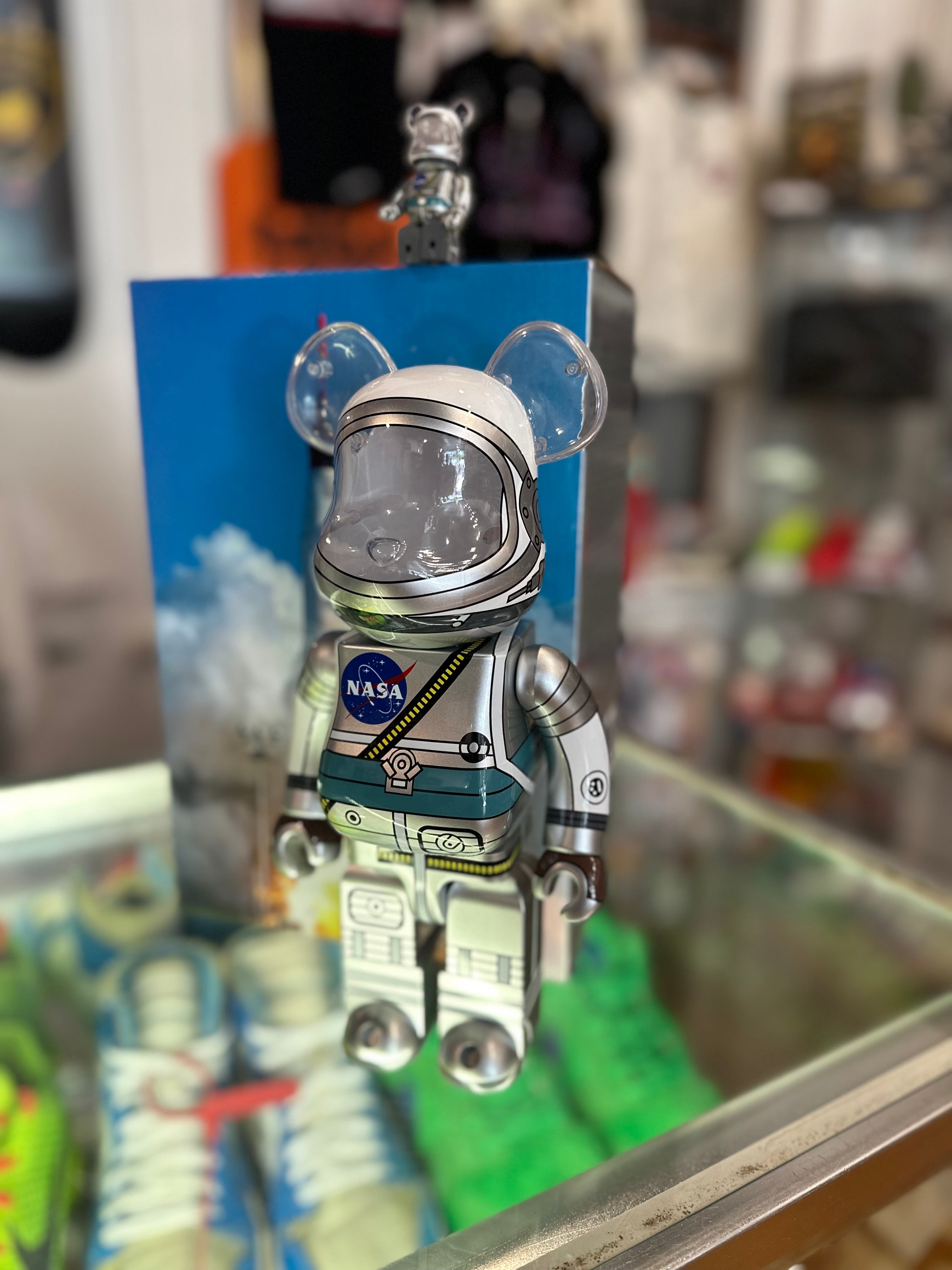 BearBrick 400% & 100% Set “NASA”