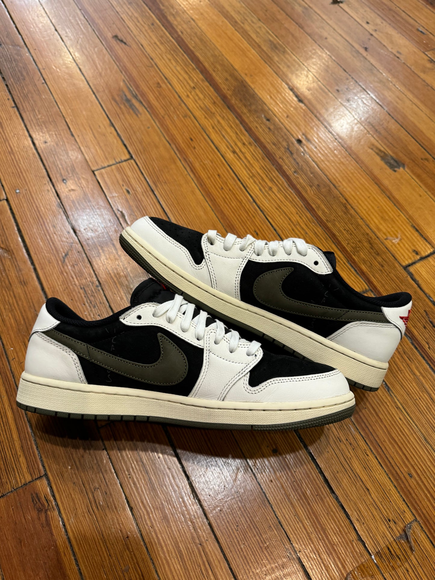 Jordan 1 Low x Travis Scott “Olive”