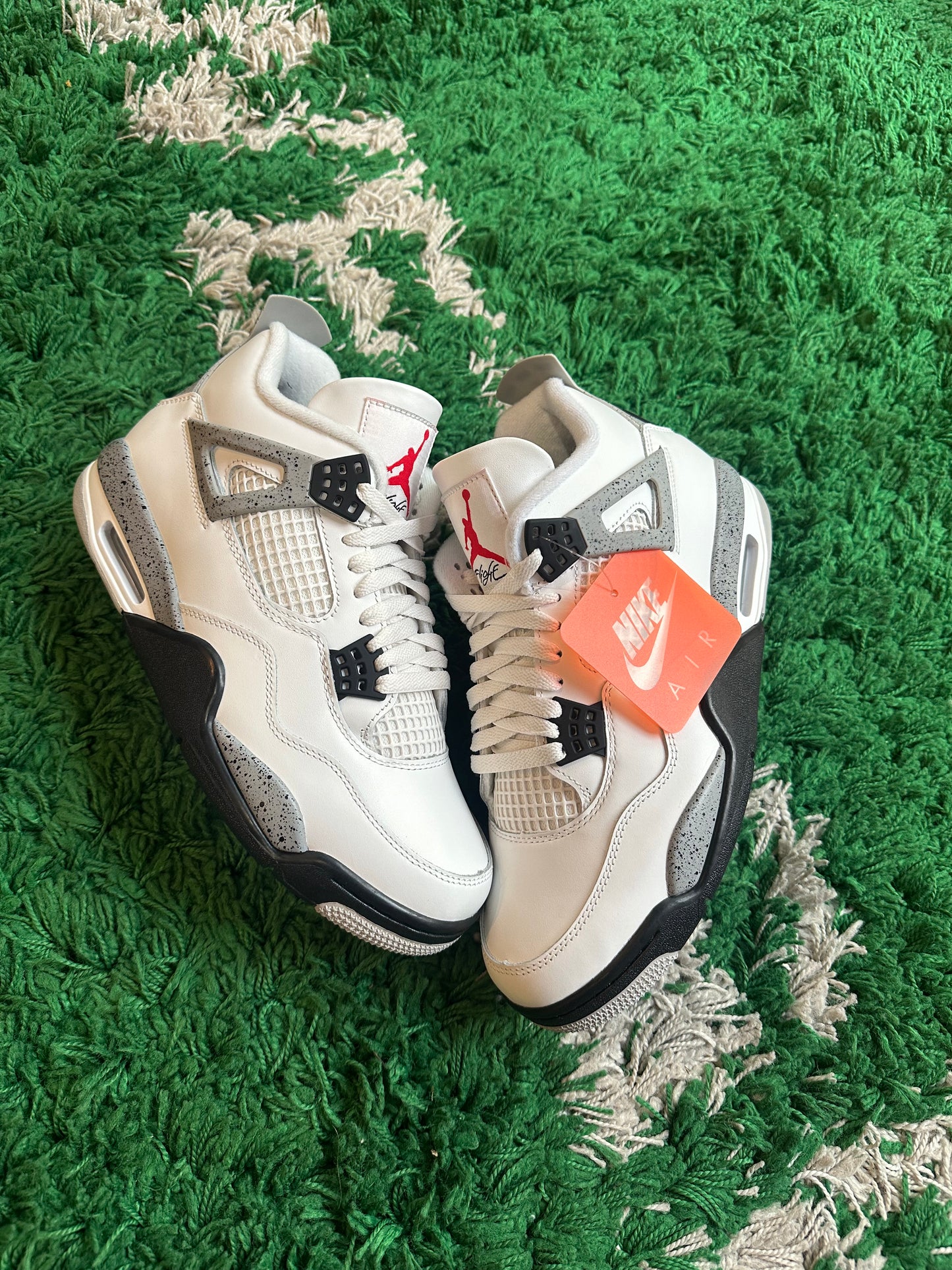 Jordan 4 “White Cement” (2025)