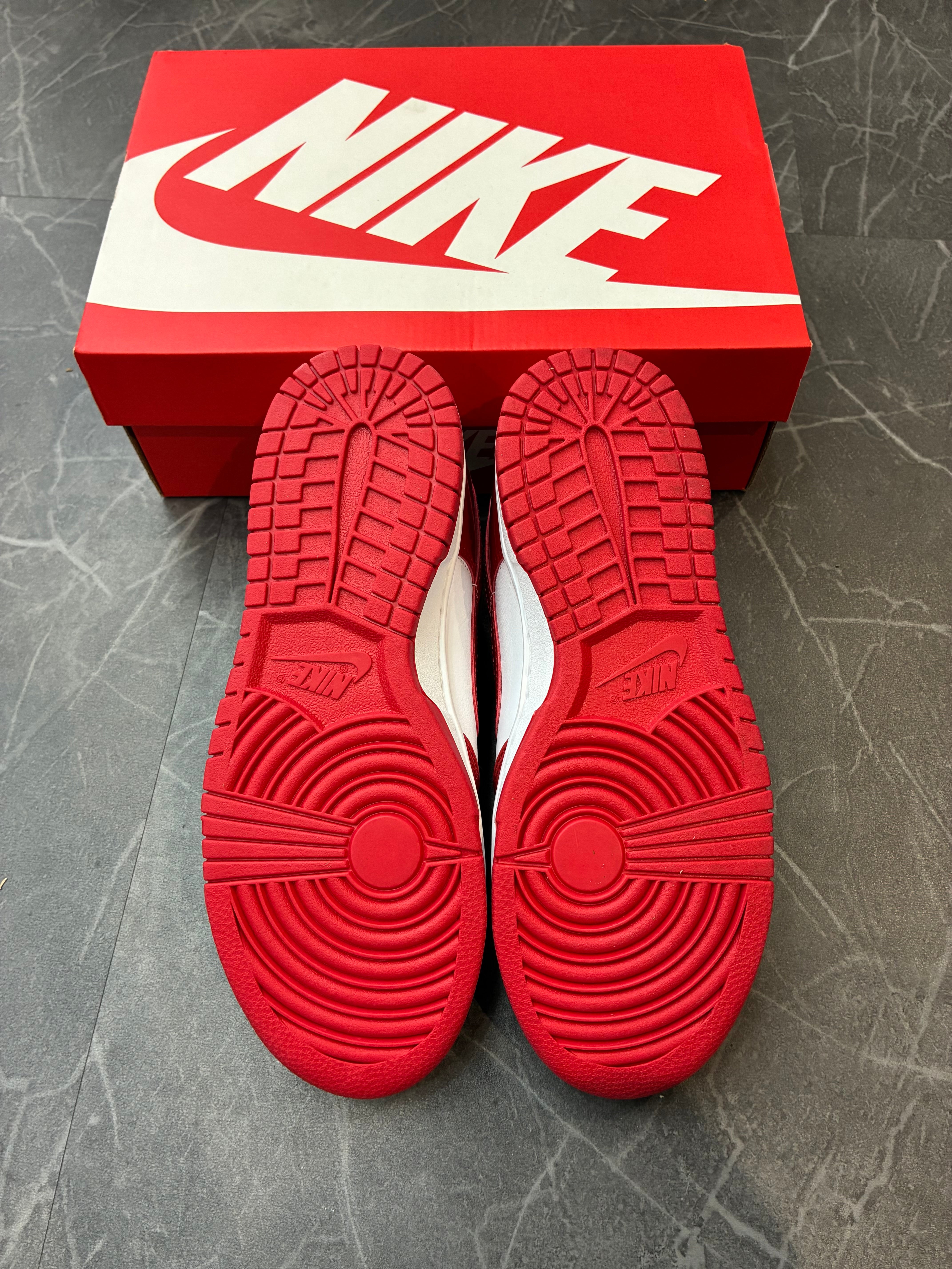 Nike Dunk Low SB “Patent White University Red”