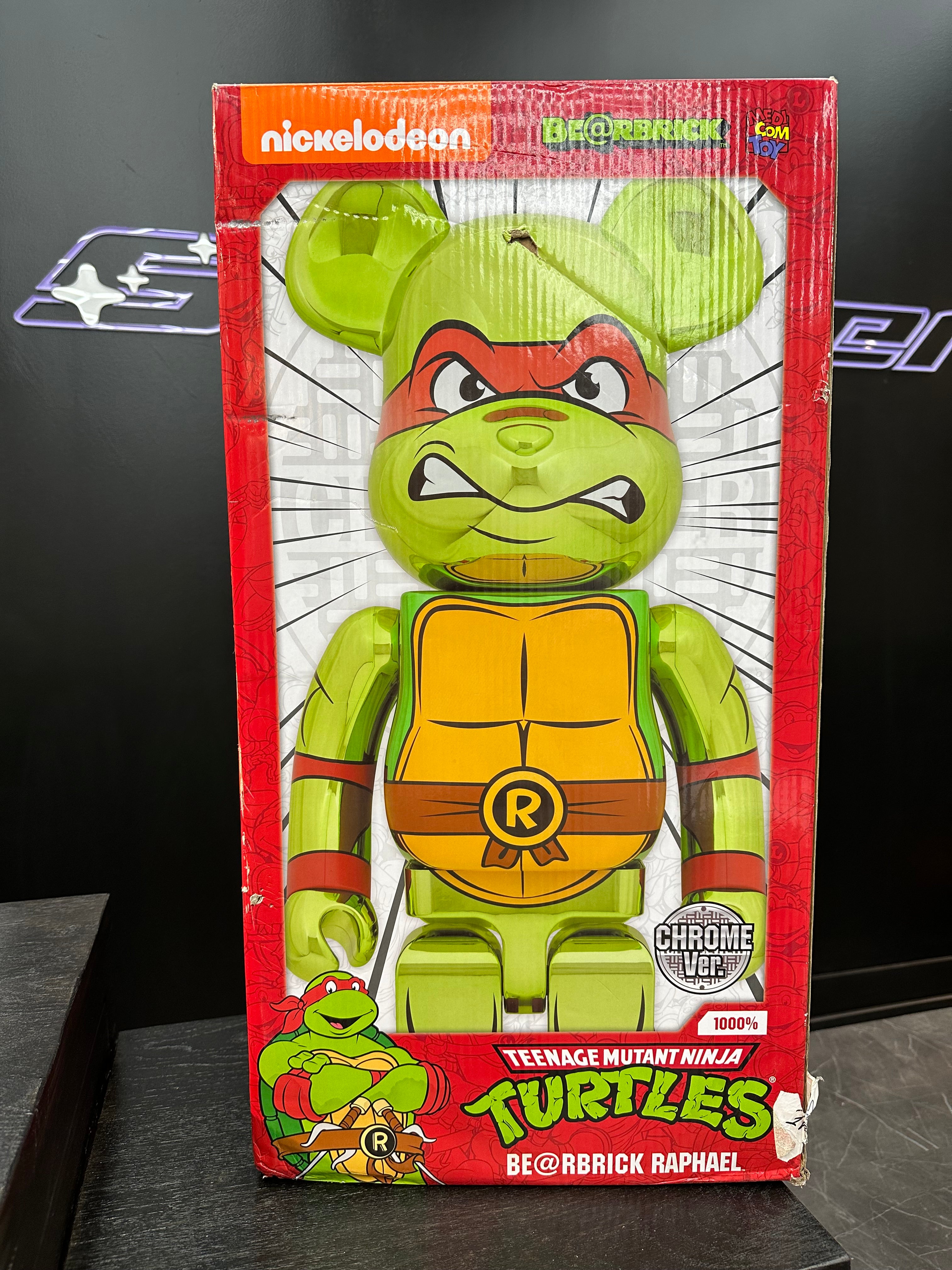 Bearbrick 1000% “Teenage Mutant Ninja Turtles Raphael Chrome”