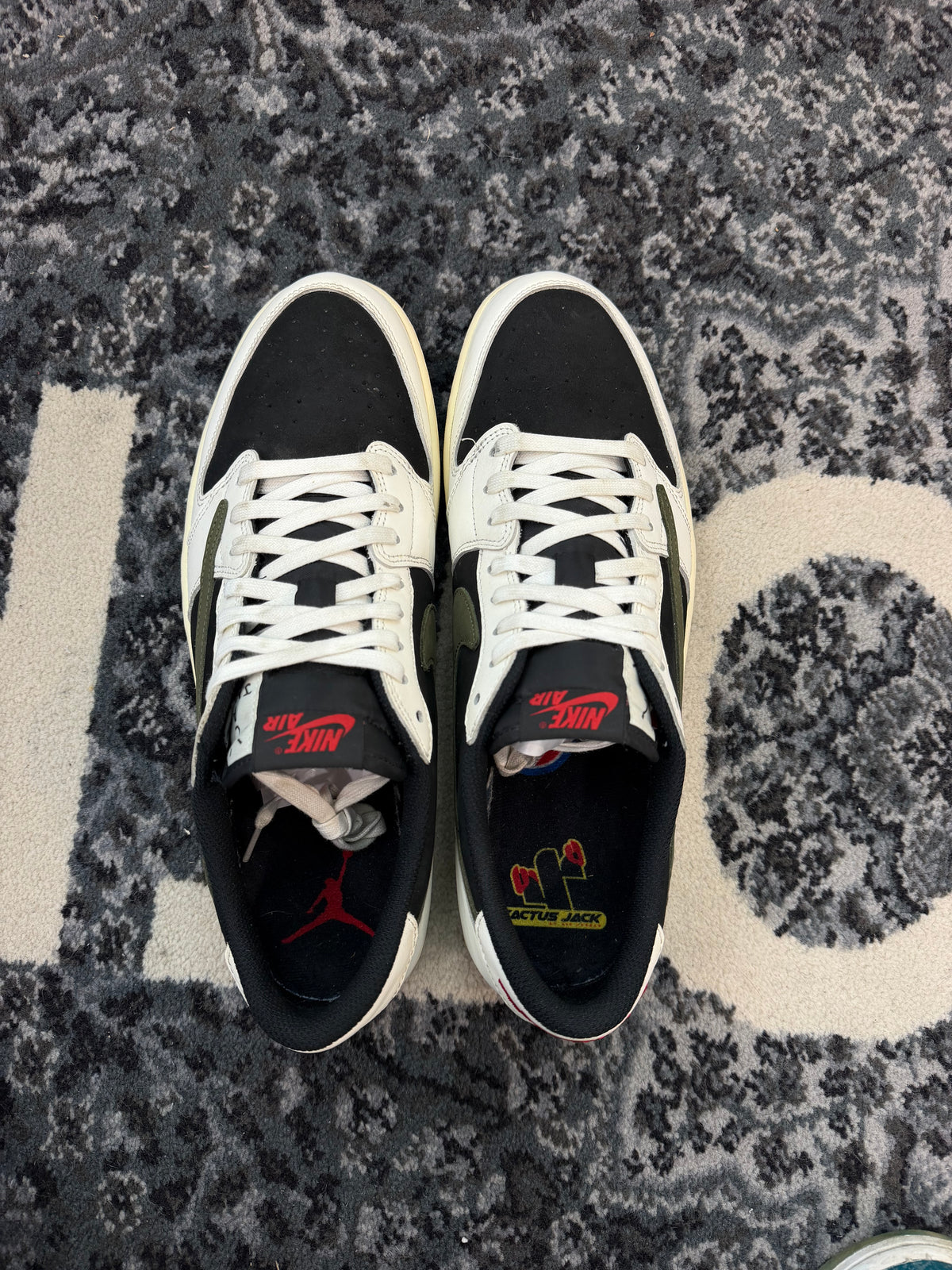 Jordan 1 Low x Travis Scott “Olive”