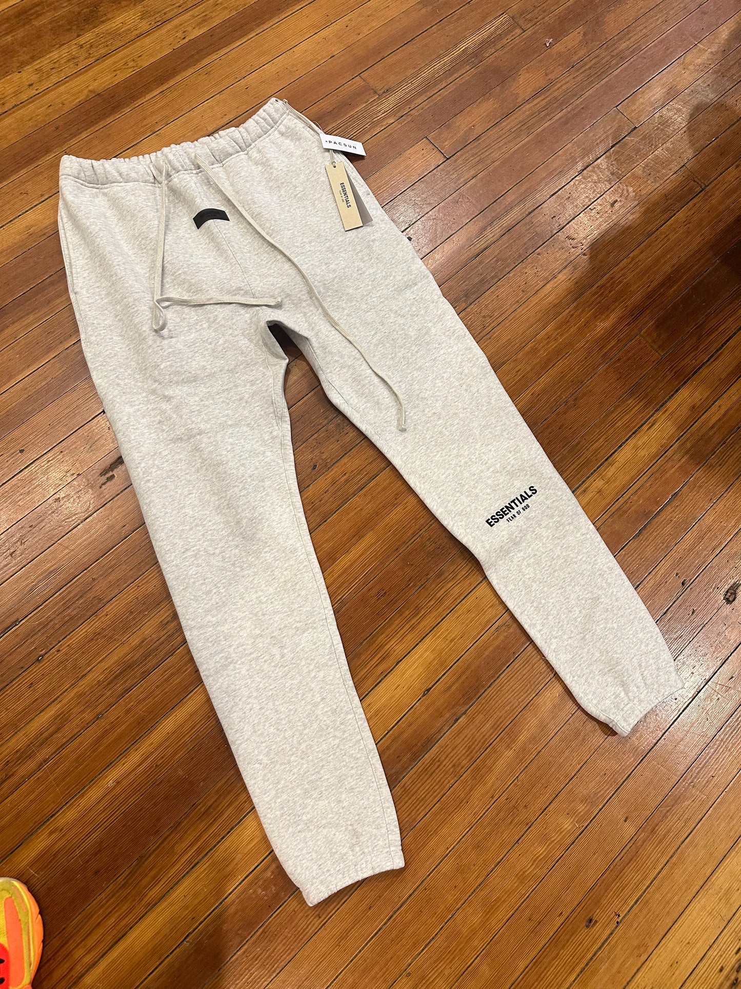Essentials Sweatpants “Light Oatmeal”