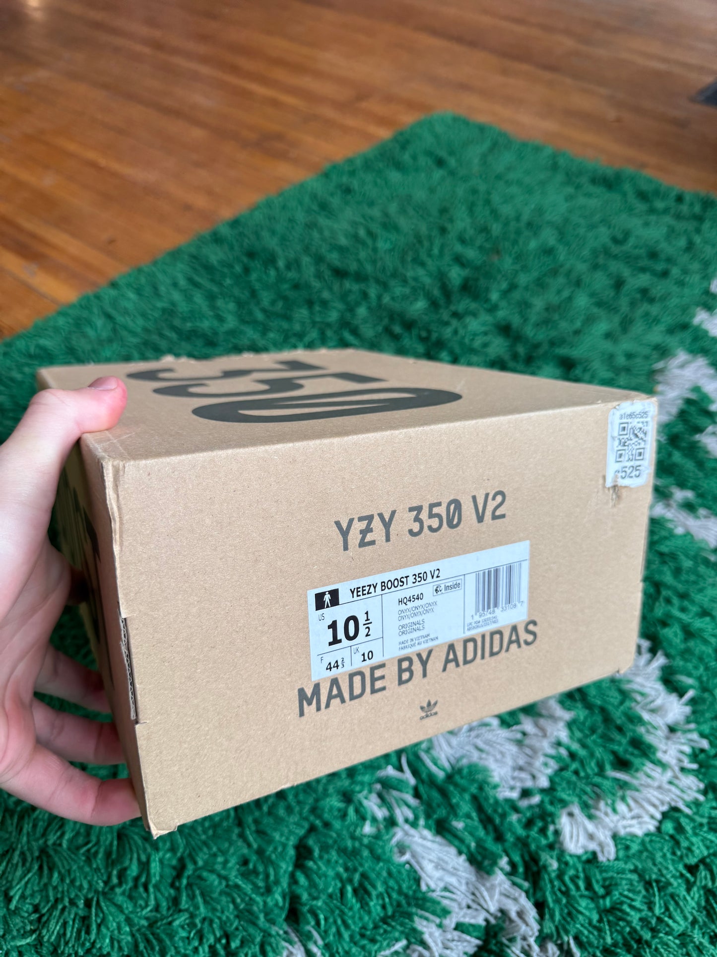 Yeezy 350 “Onyx”