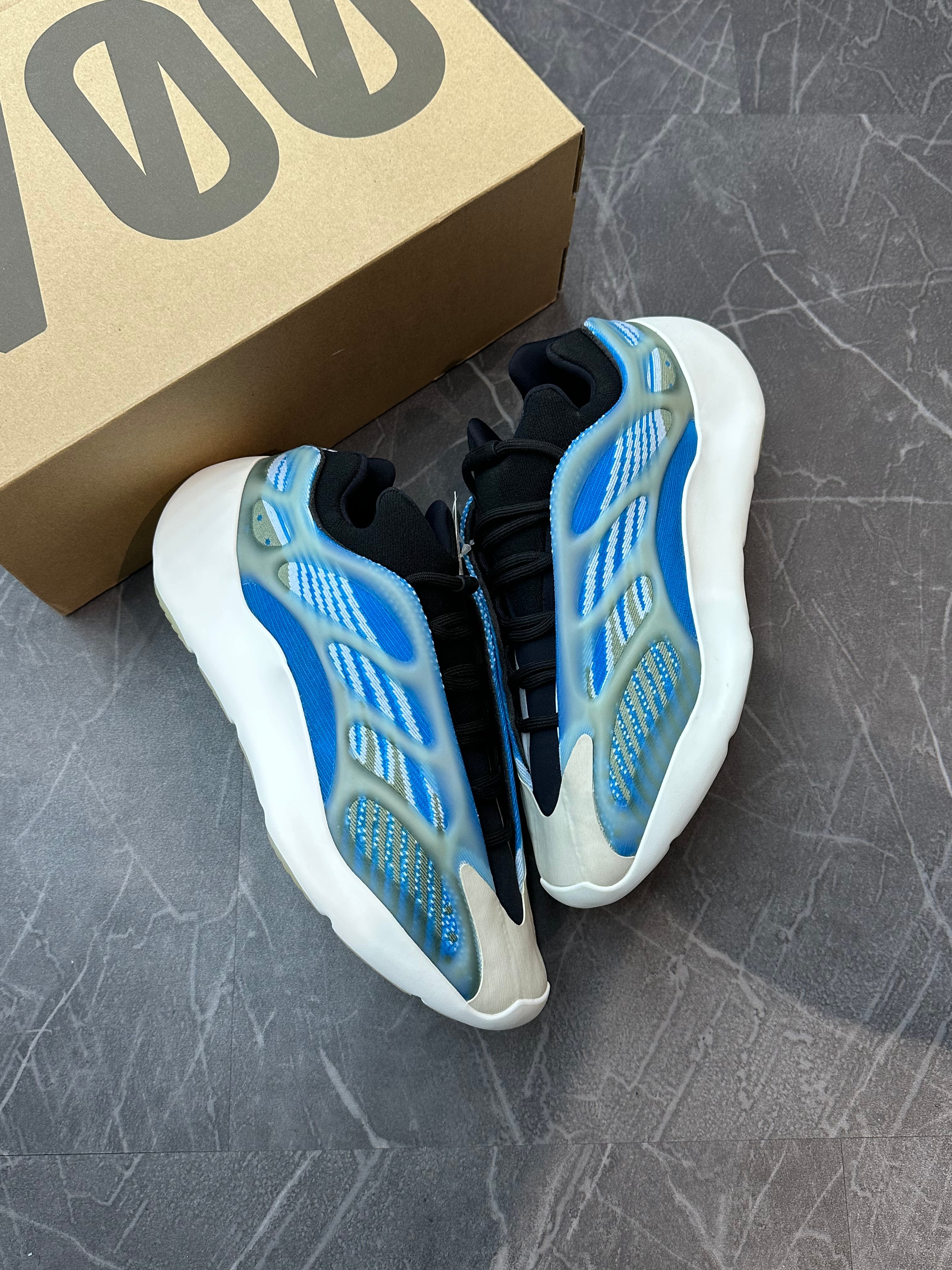 Yeezy 700 V3 “Arzareth”