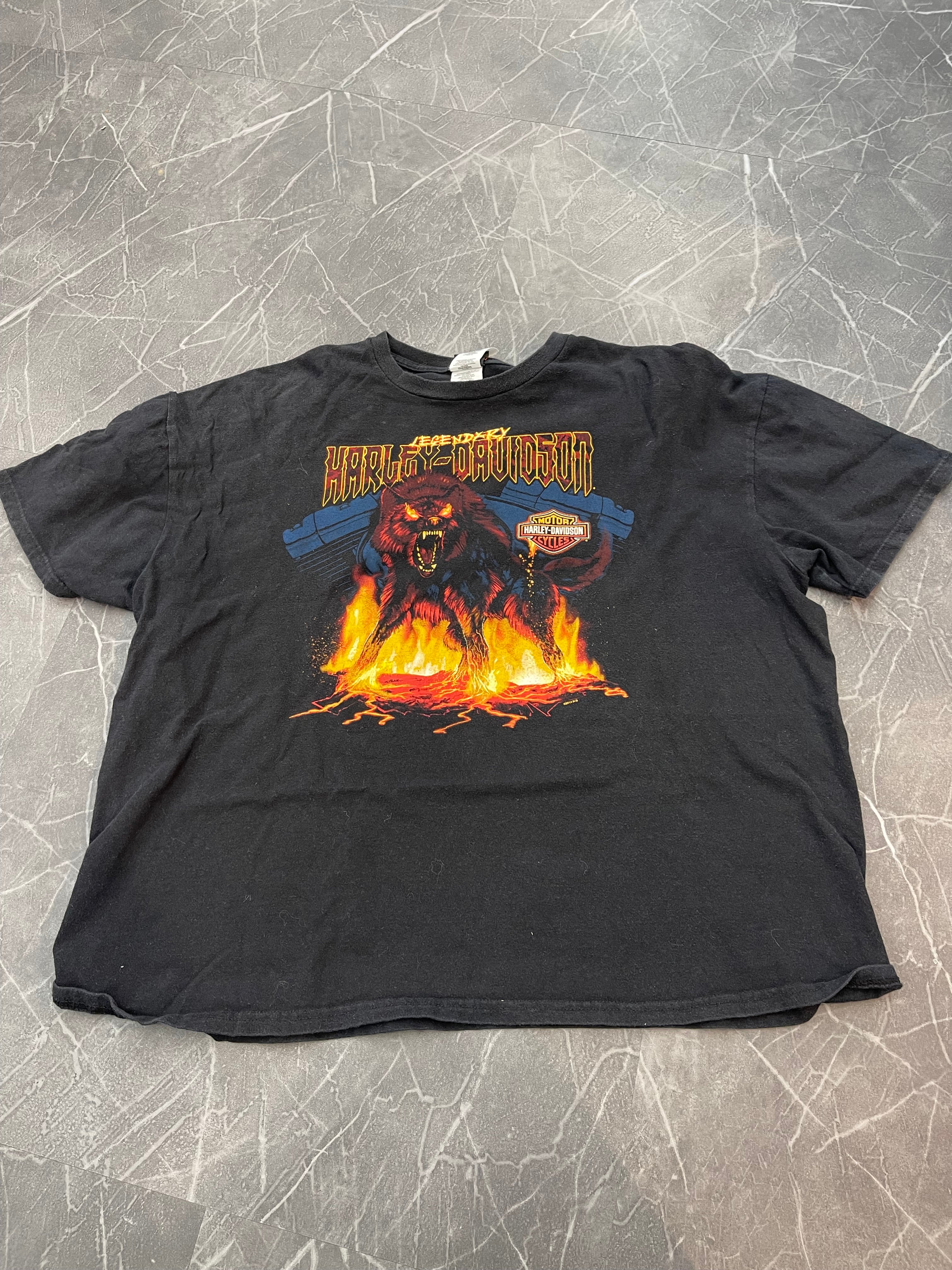 Harley Davidson Legendary Wolf Fire Graphic Tee (XL)