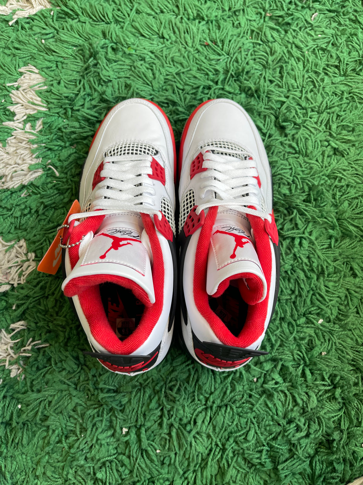 Jordan 4 “Fire Red”