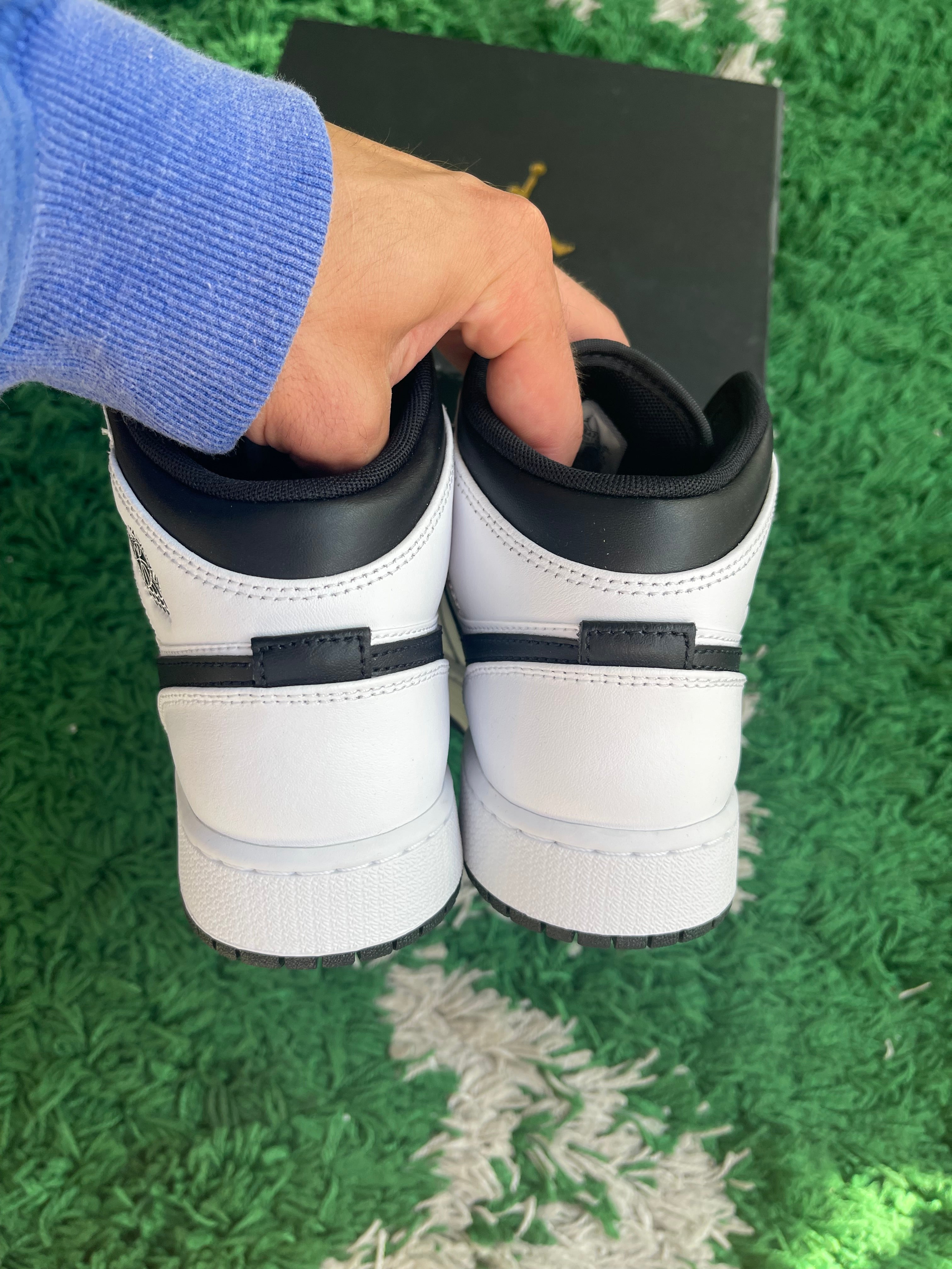 Jordan 1 Mid “Reverse Panda”