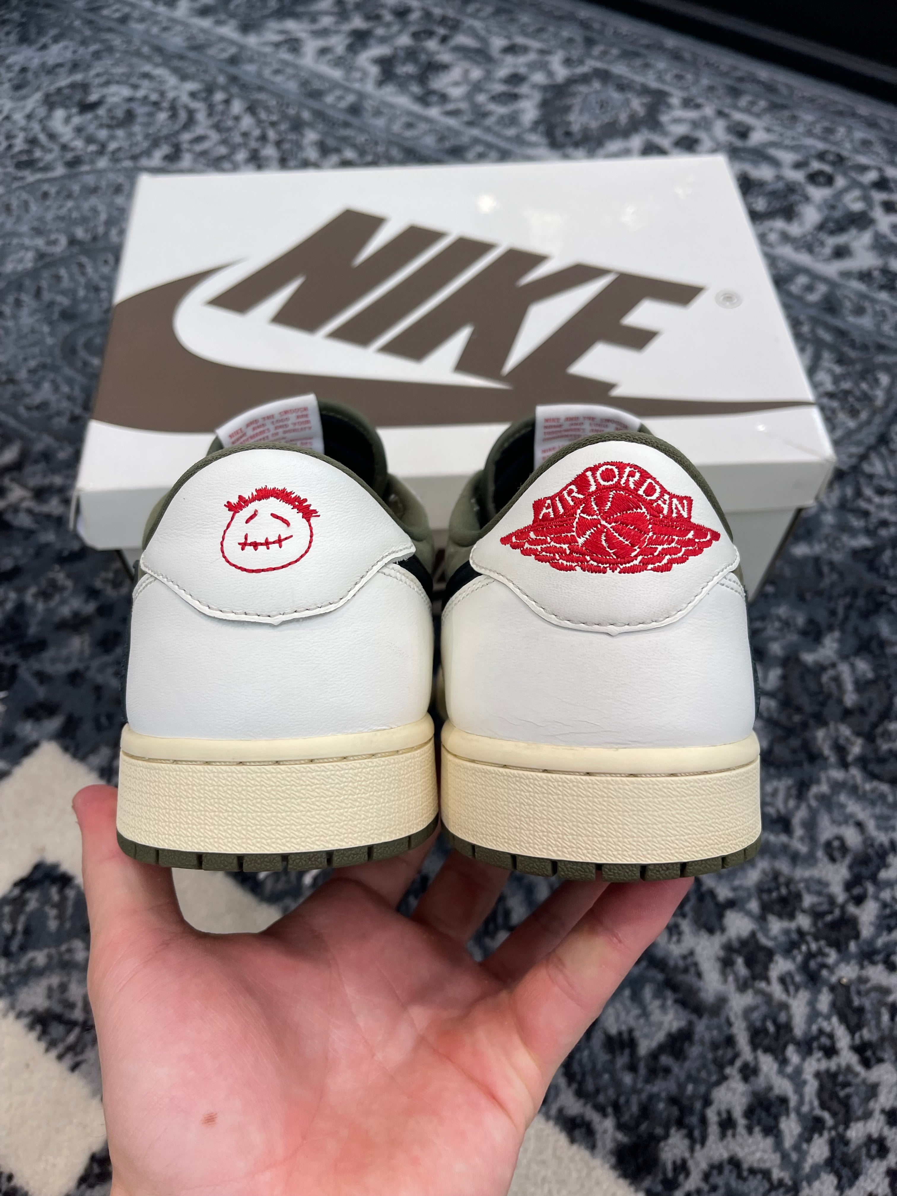 Jordan 1 Low x Travis Scott “Medium Olive”