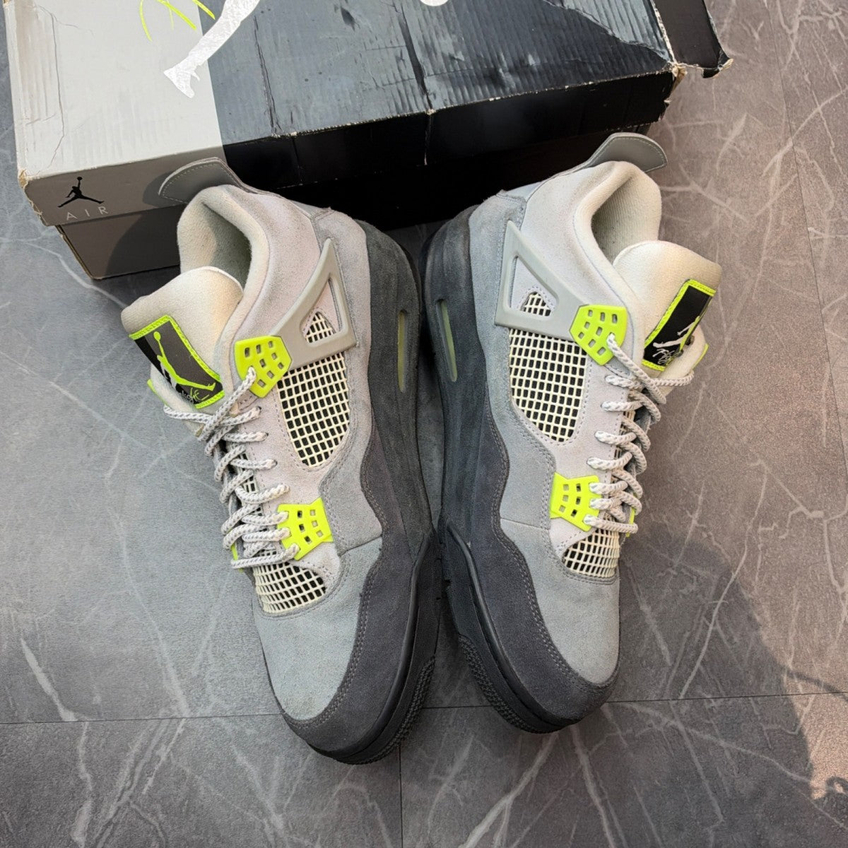 Jordan 4 Retro SE 95 Neon - Image 2