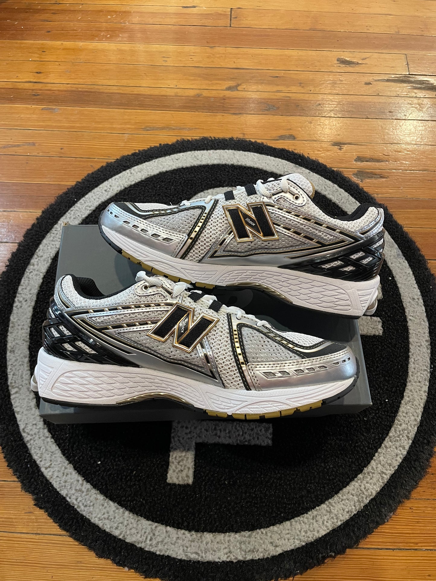New Balance 1906R “White Metallic Gold”