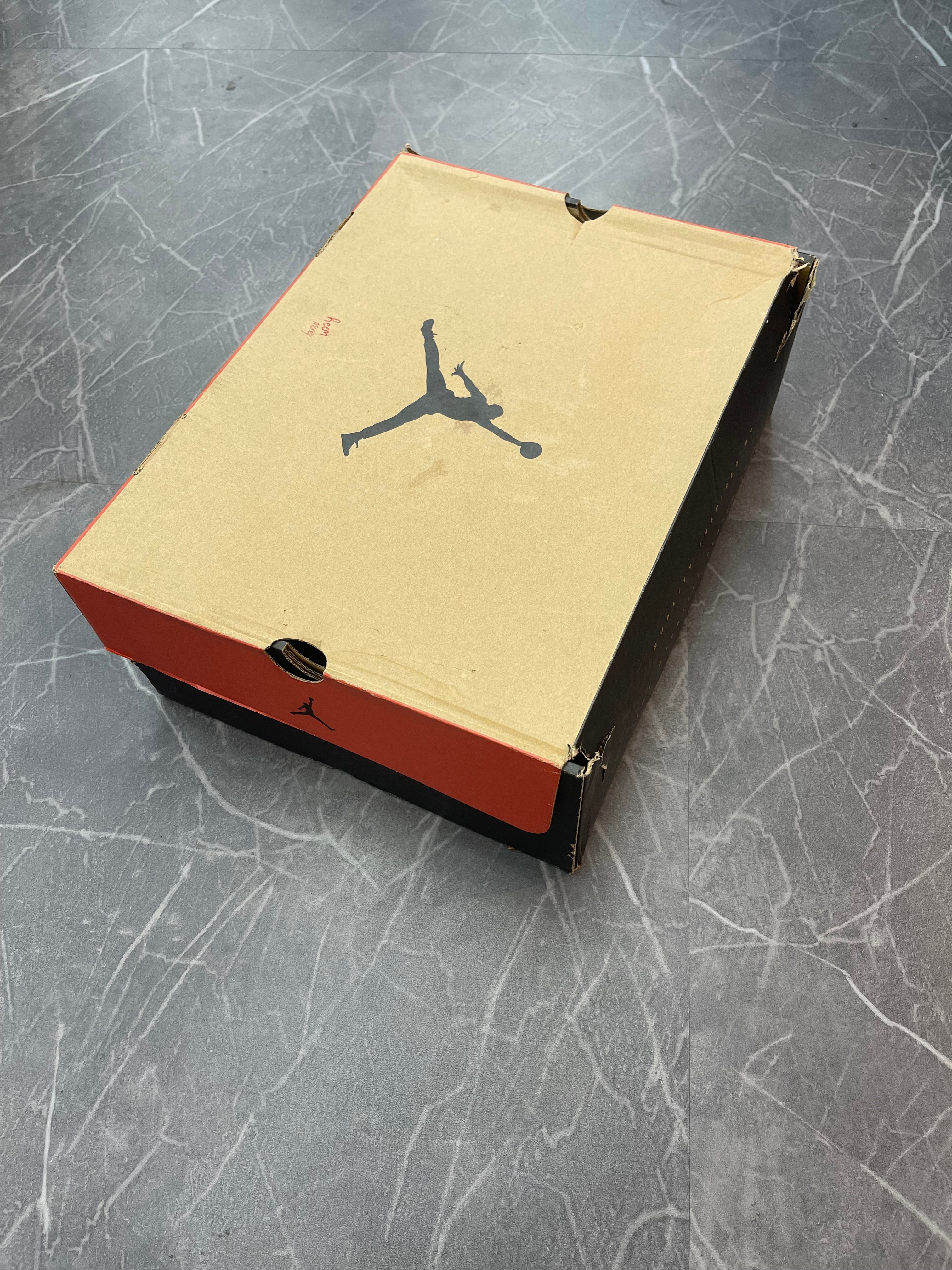 Jordan 12 “Blueberry”