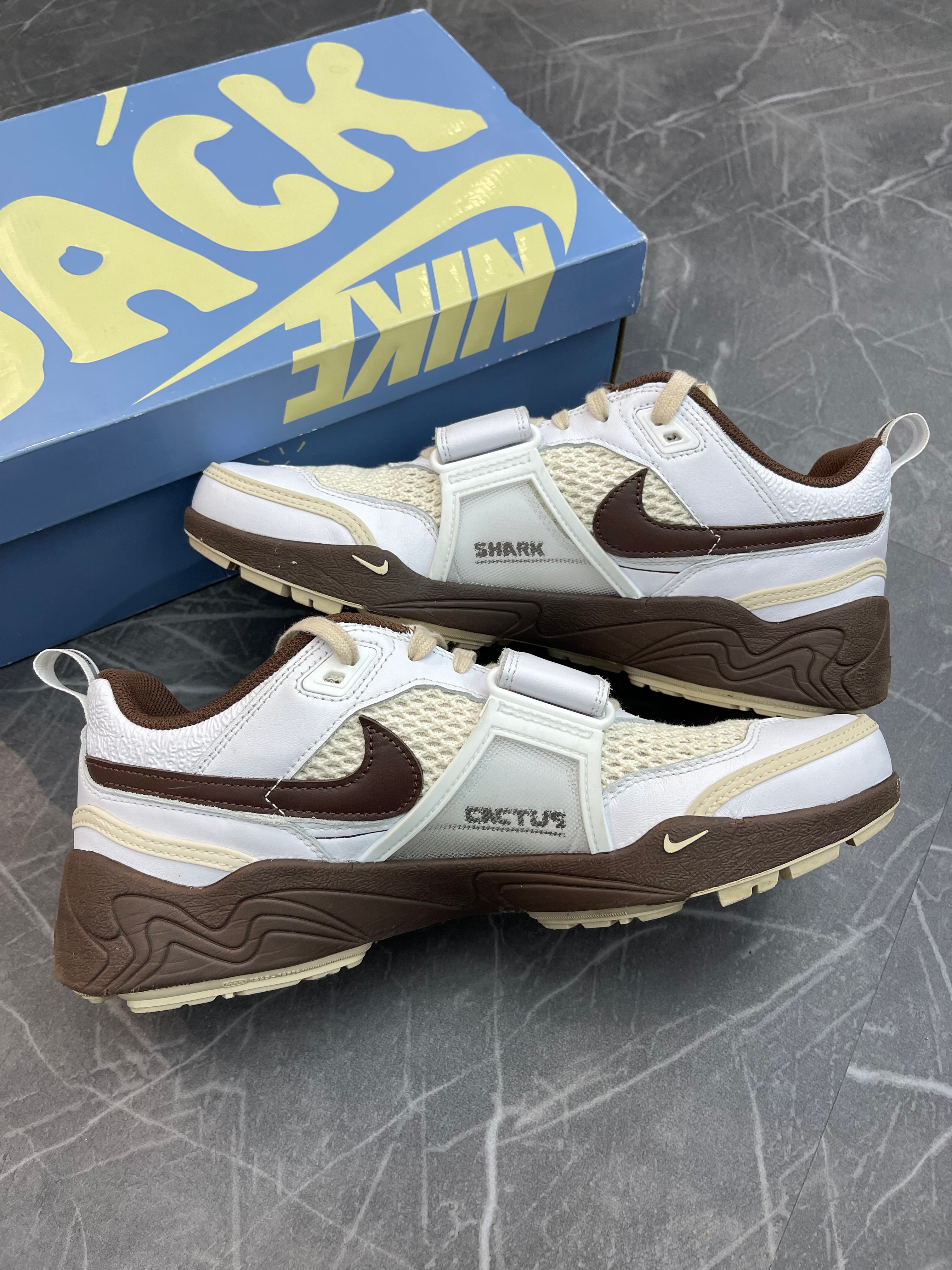Nike x Travis Scott Field Jaxx “Light Chocolate”
