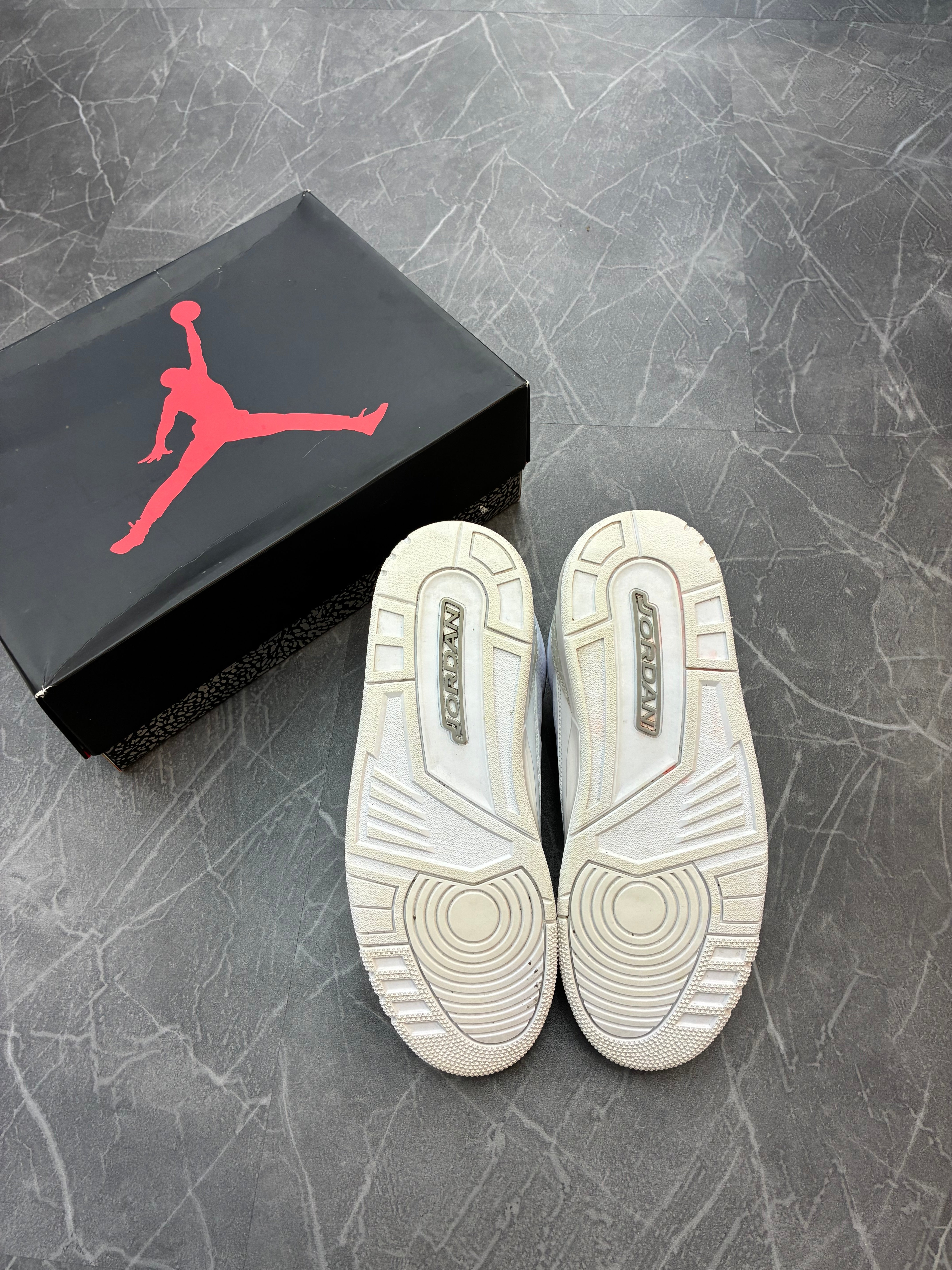 Jordan 3 “Pure Money”