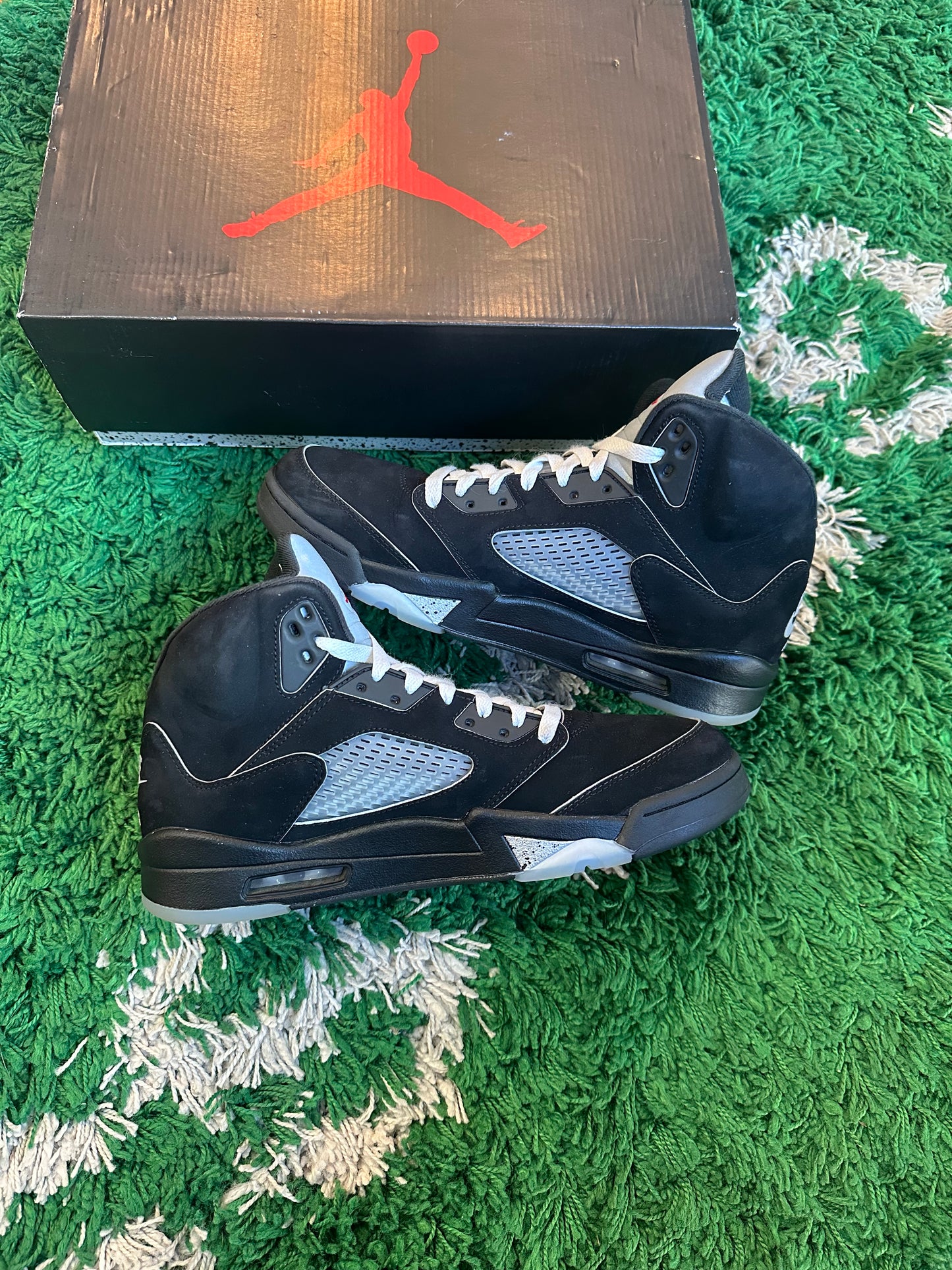 Jordan 5 “Black Metallic Reimagined”