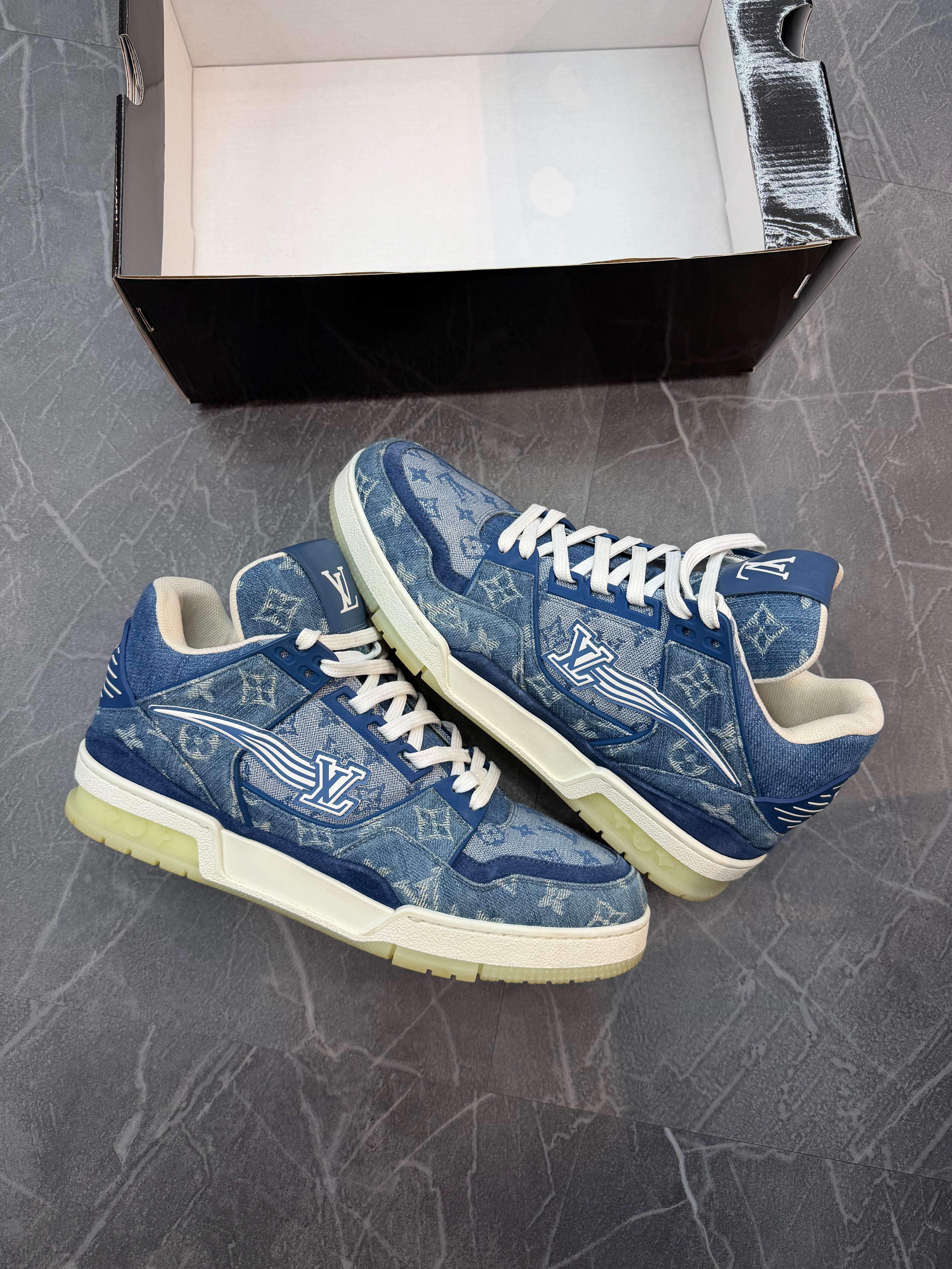 Louis Vuitton Trainer Blue Denim