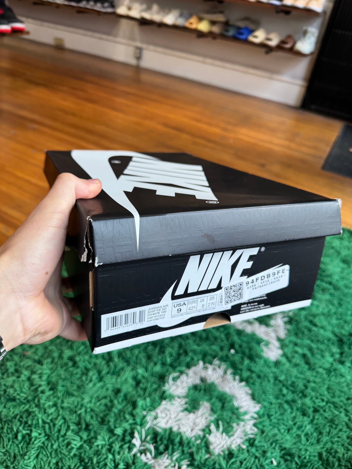 Nike Jordan Air Ship “A Ma Maniere”