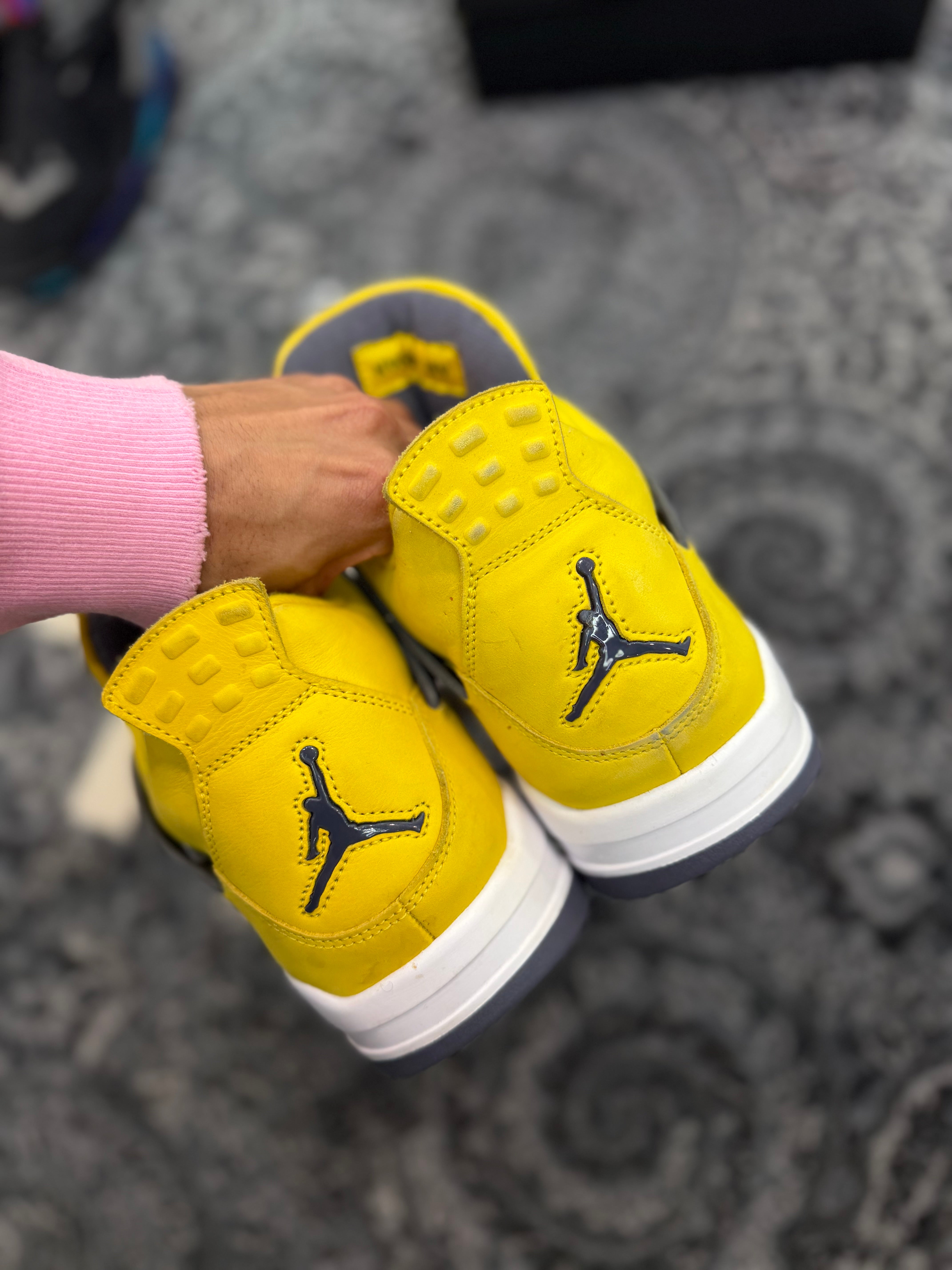 Jordan 4 “Lightning”