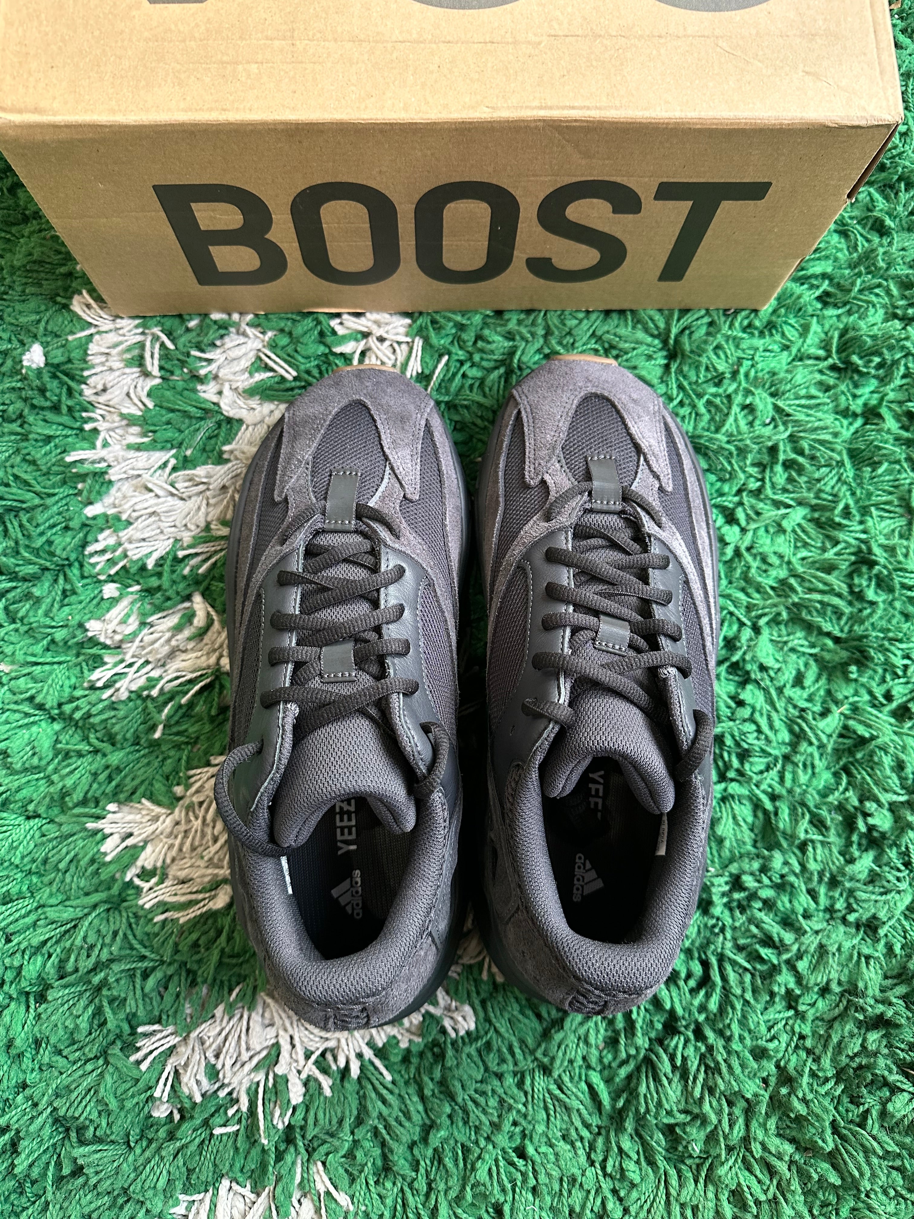 Yeezy 700 “Utility Black”