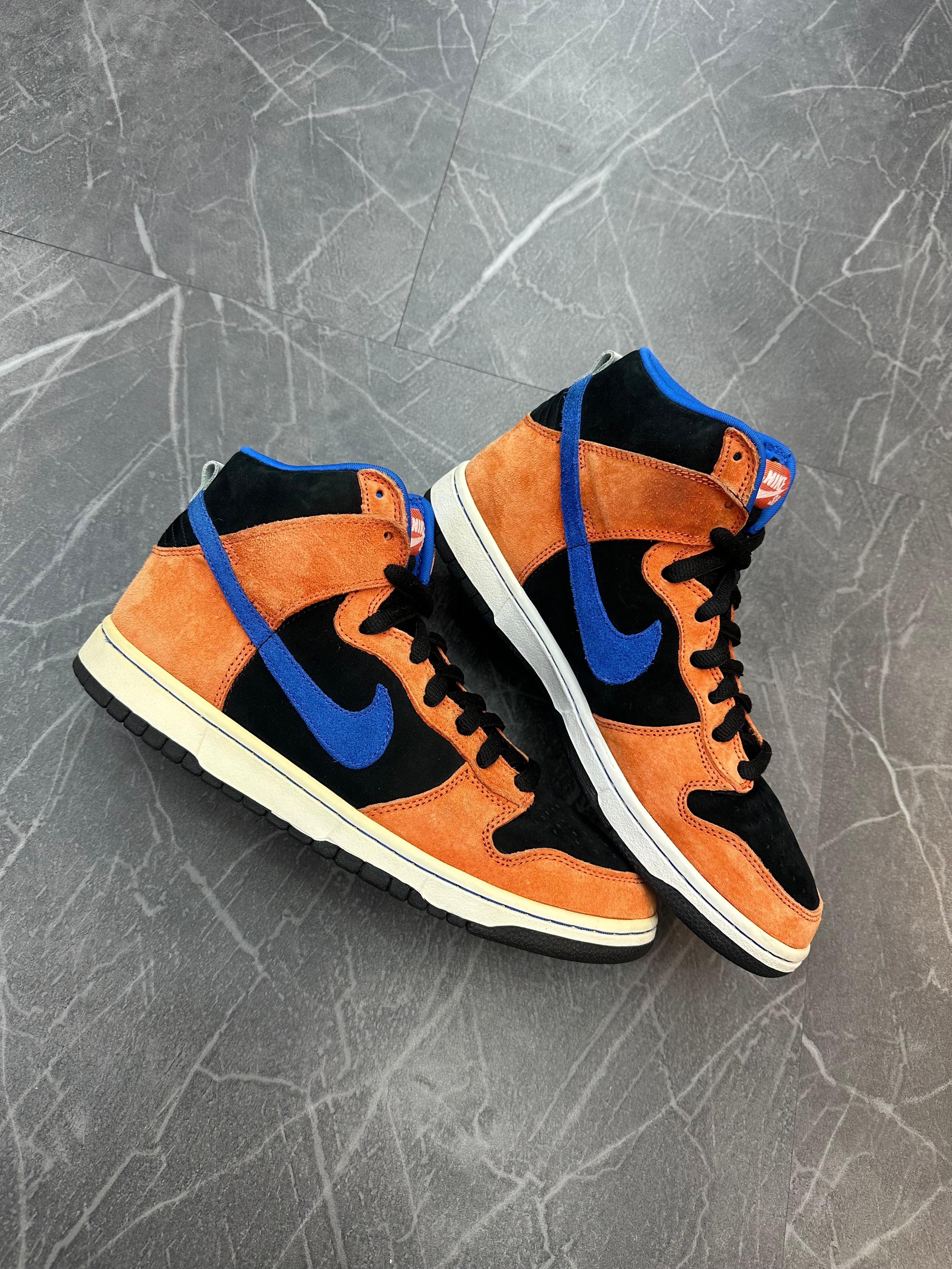 Nike SB Dunk High “Knicks” (2010)
