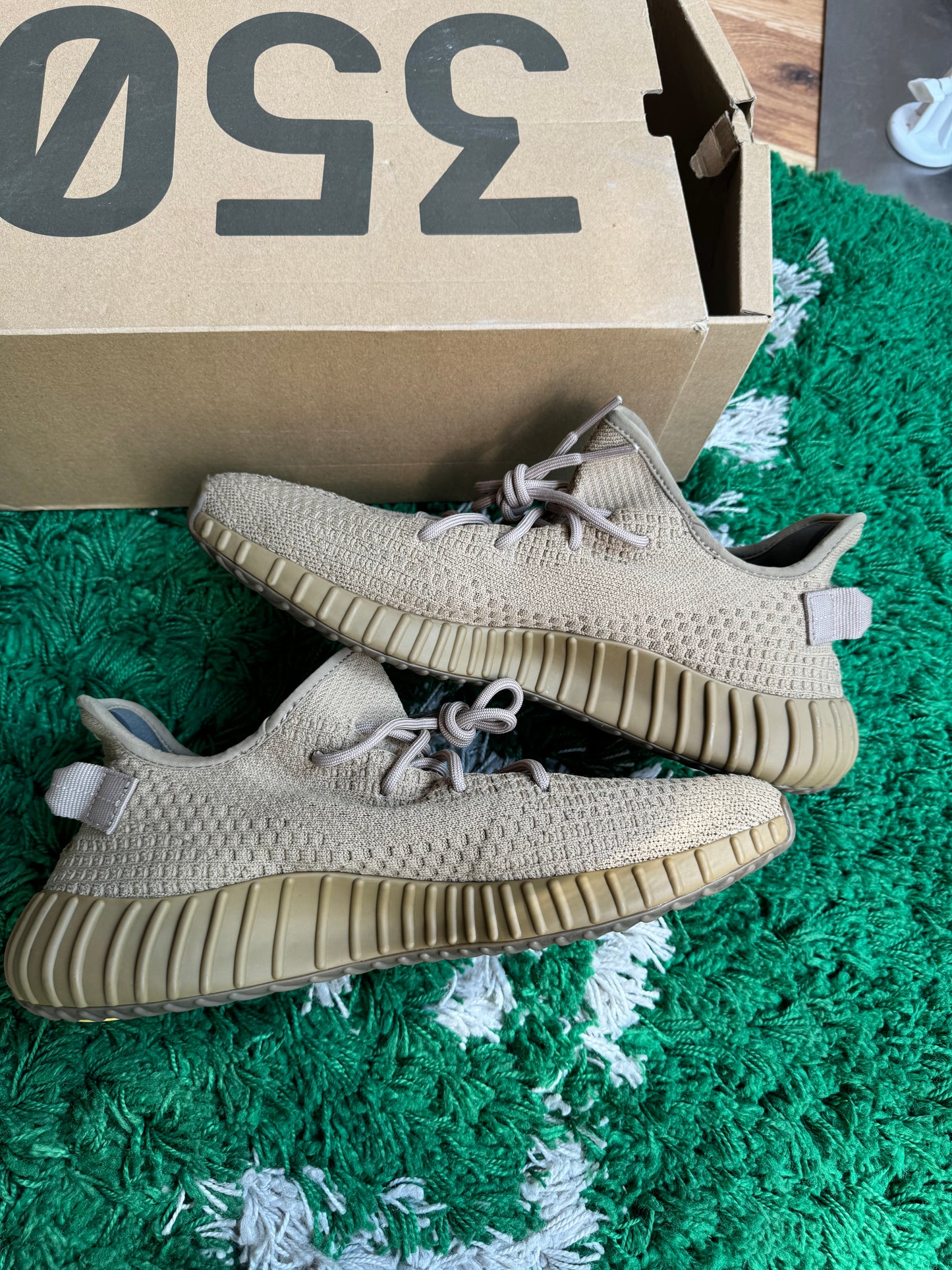 Yeezy 350 “Earth”