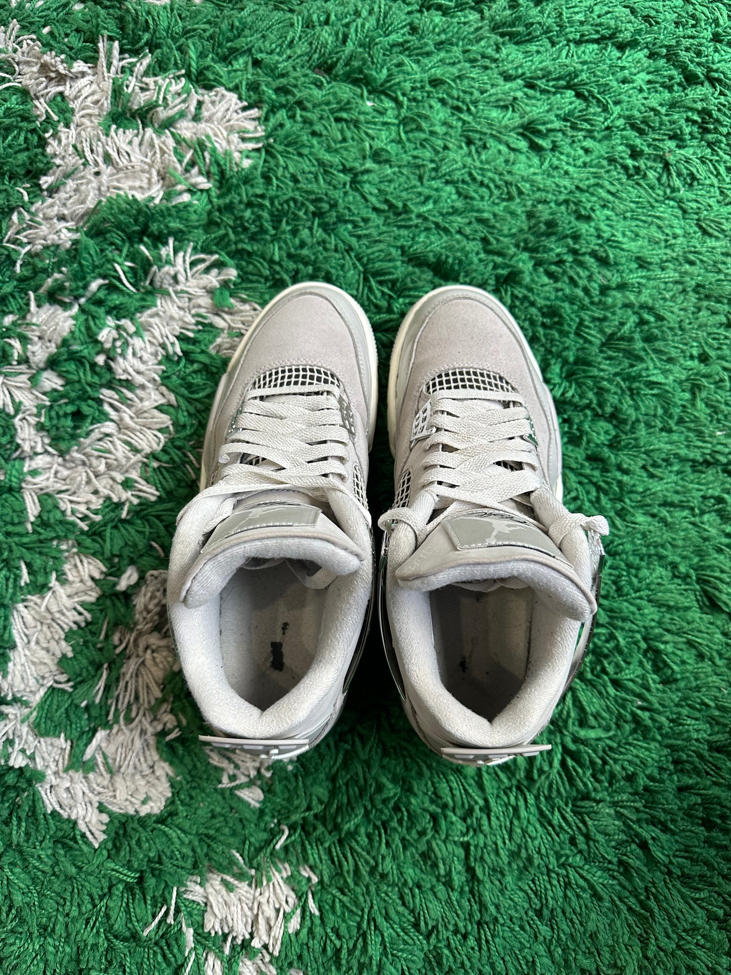 Jordan 4 “Frozen Moments”