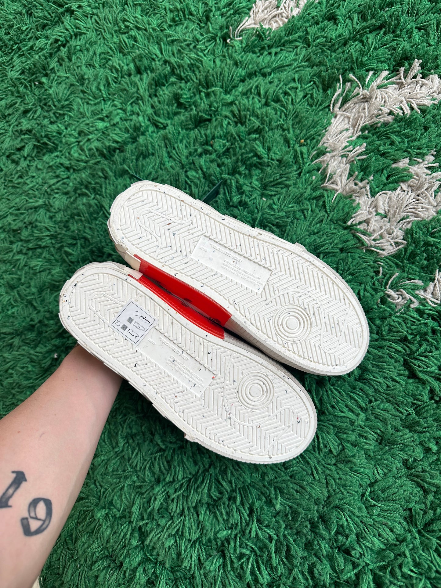 Off-White Vulc Low “White Beige”