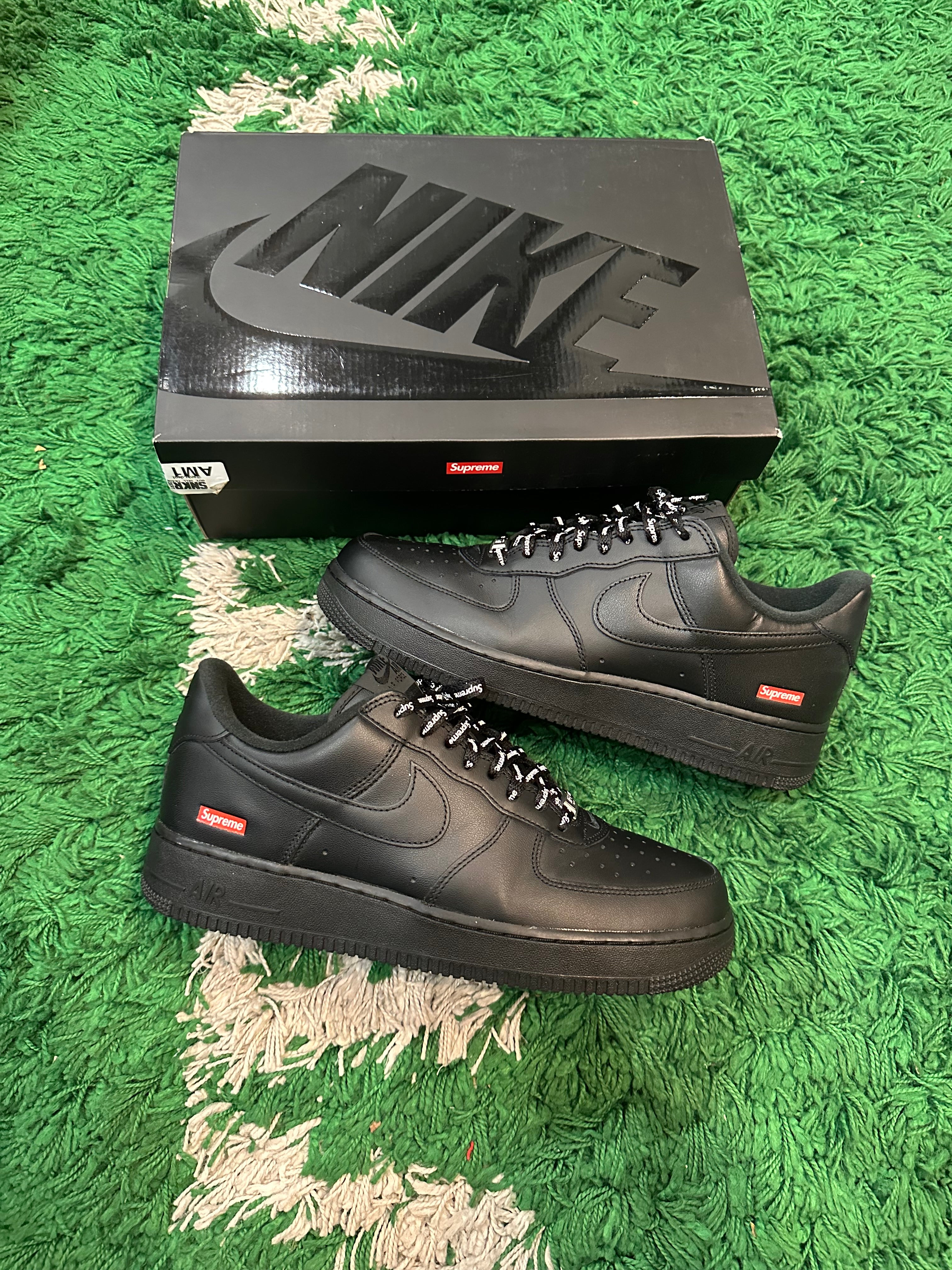 Nike Air Force 1 Low Supreme “Black”