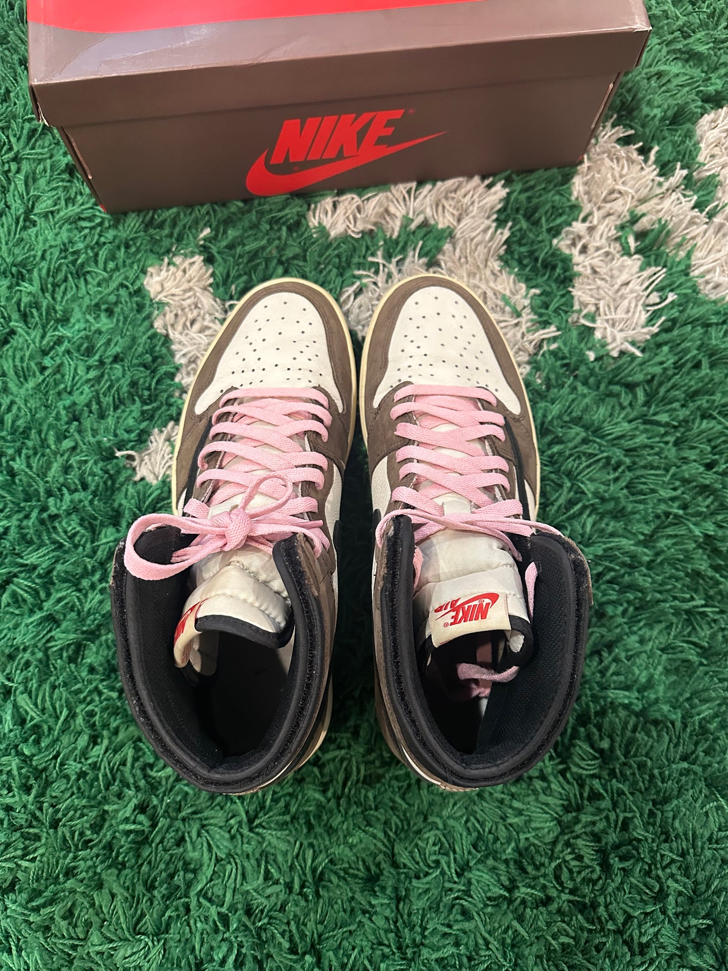 Jordan 1 Travis Scott High “Mocha”