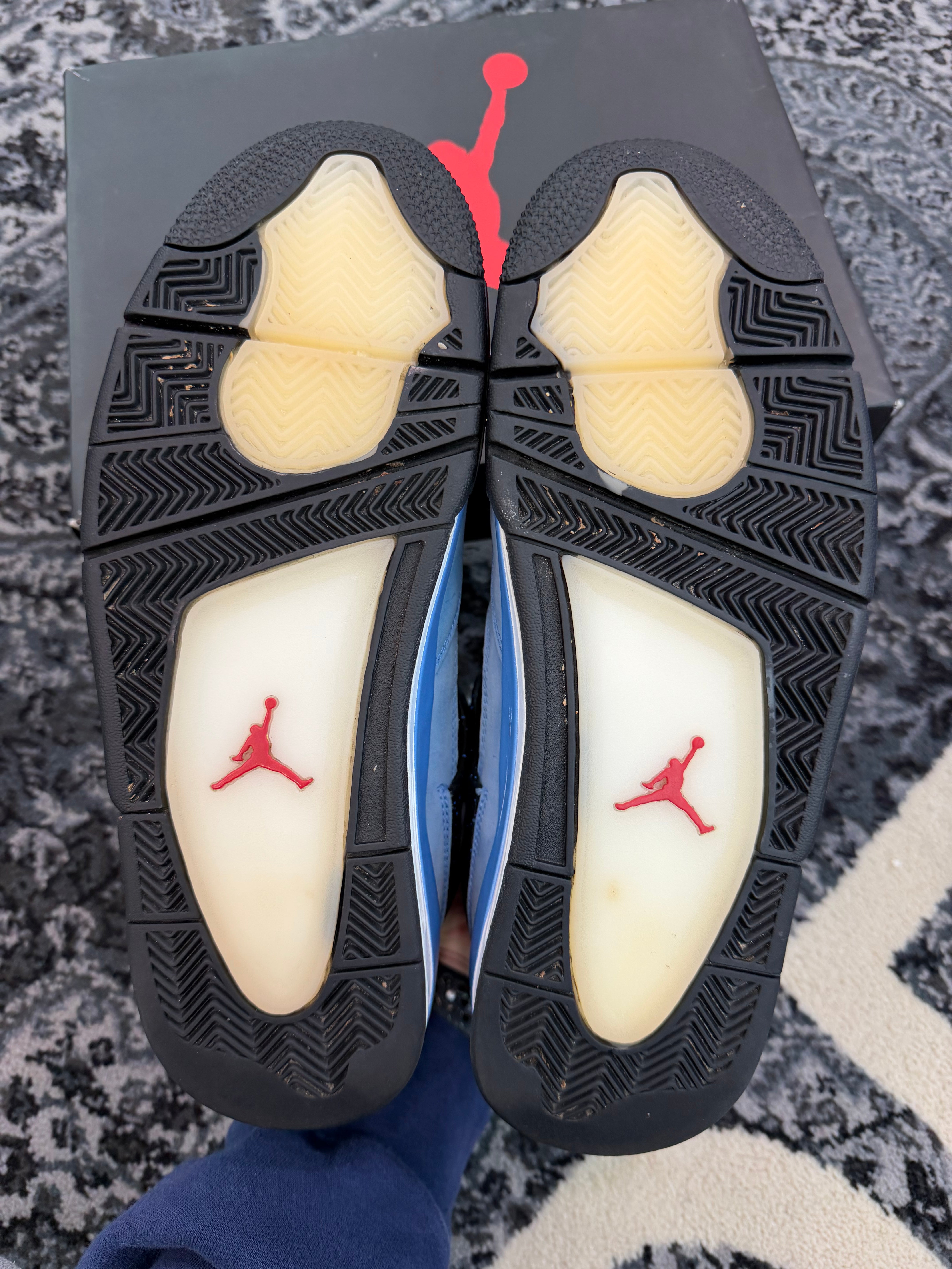 Jordan 4 x Travis Scott “Cactus Jack”