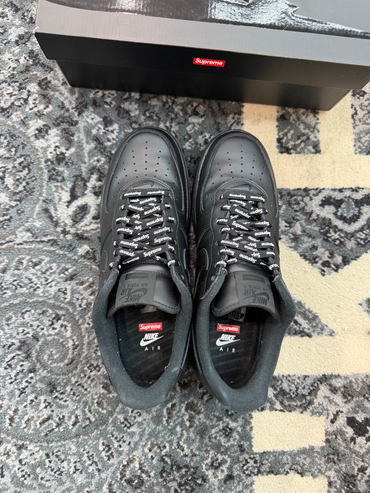 Nike Air Force 1 Low Supreme “Black”