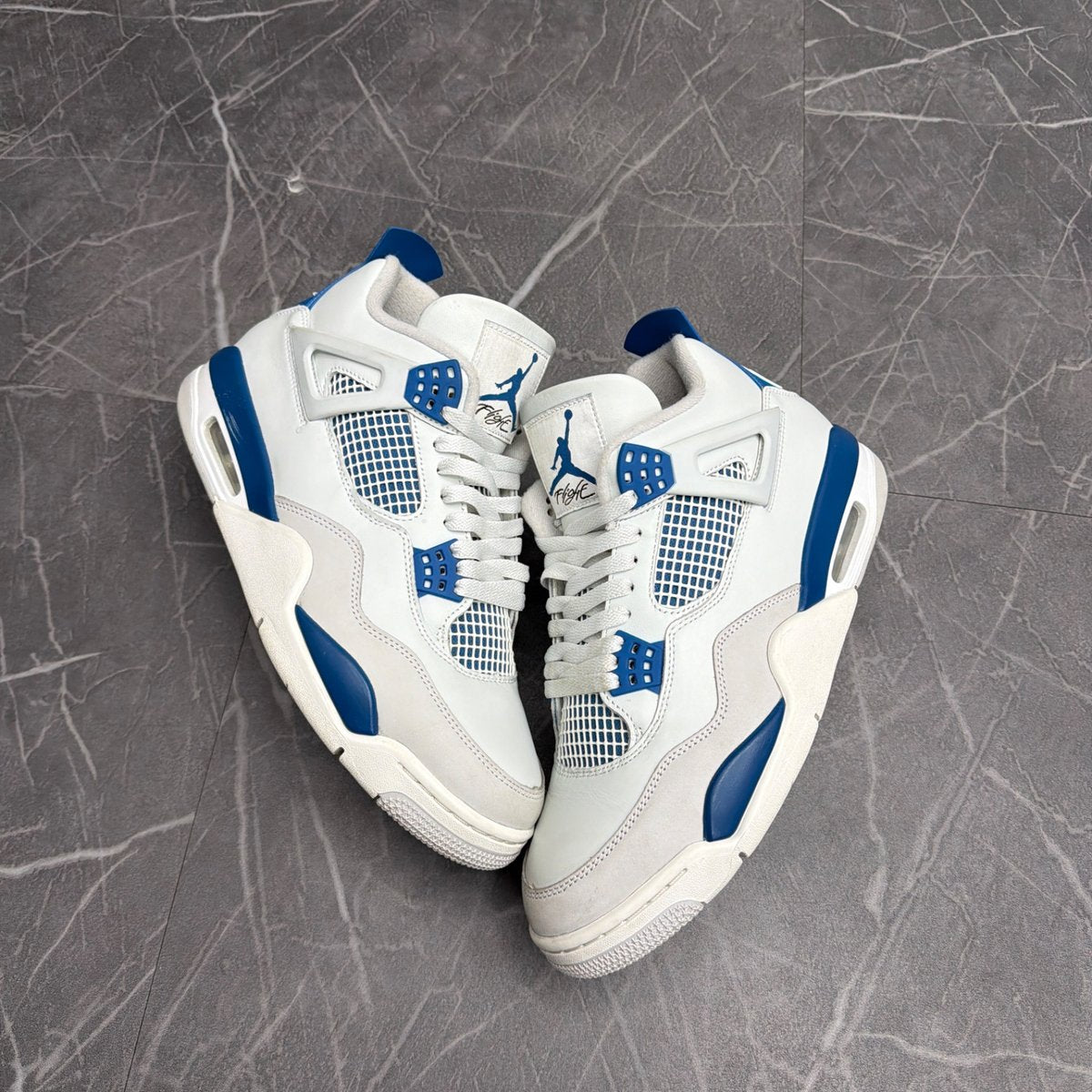 Jordan 4 Retro Military Blue (2024) (Size 11) (Lightly Worn)